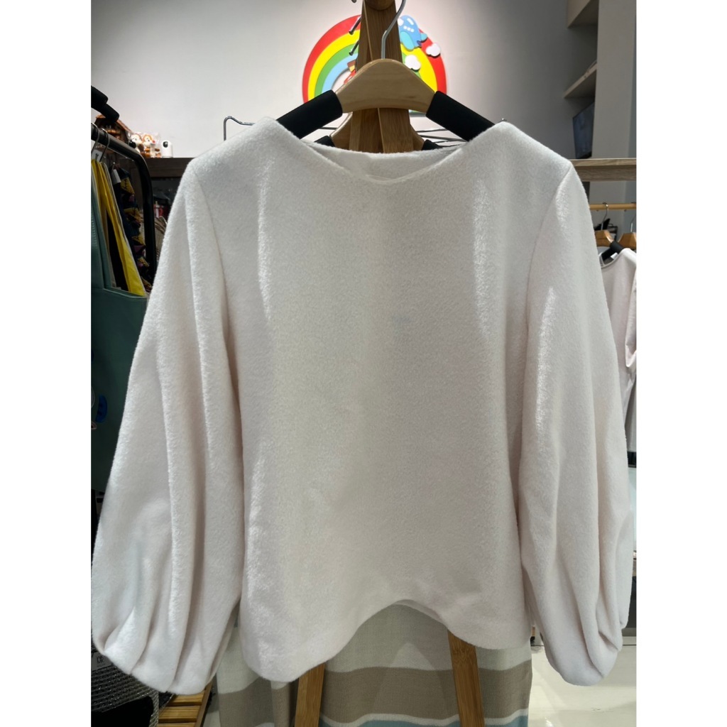 tw-11134207-7rasm-m34r0yq84hn4d5