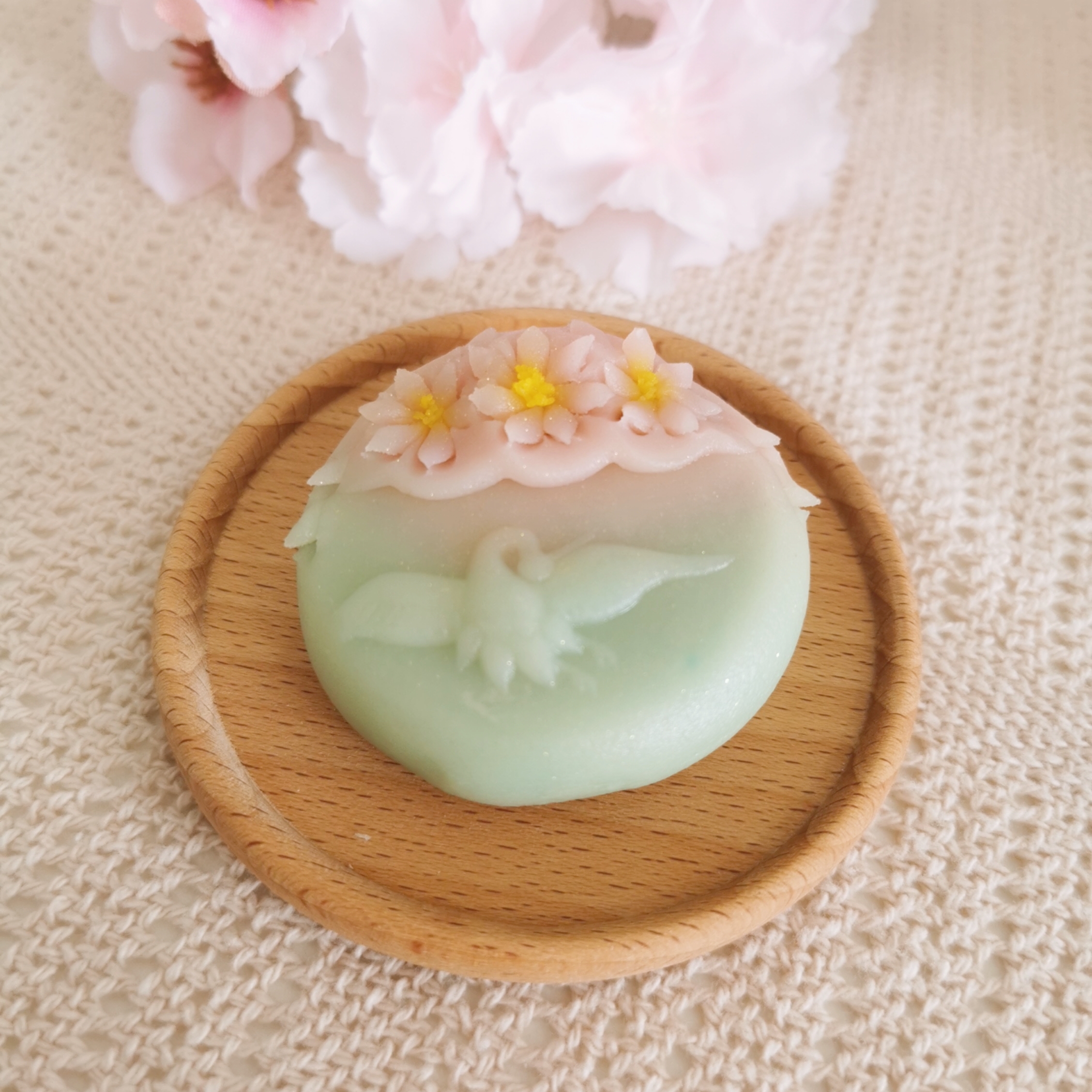 6.  Mid Autumn Giftbox_Treasure_Wagashi Mooncake.jpg