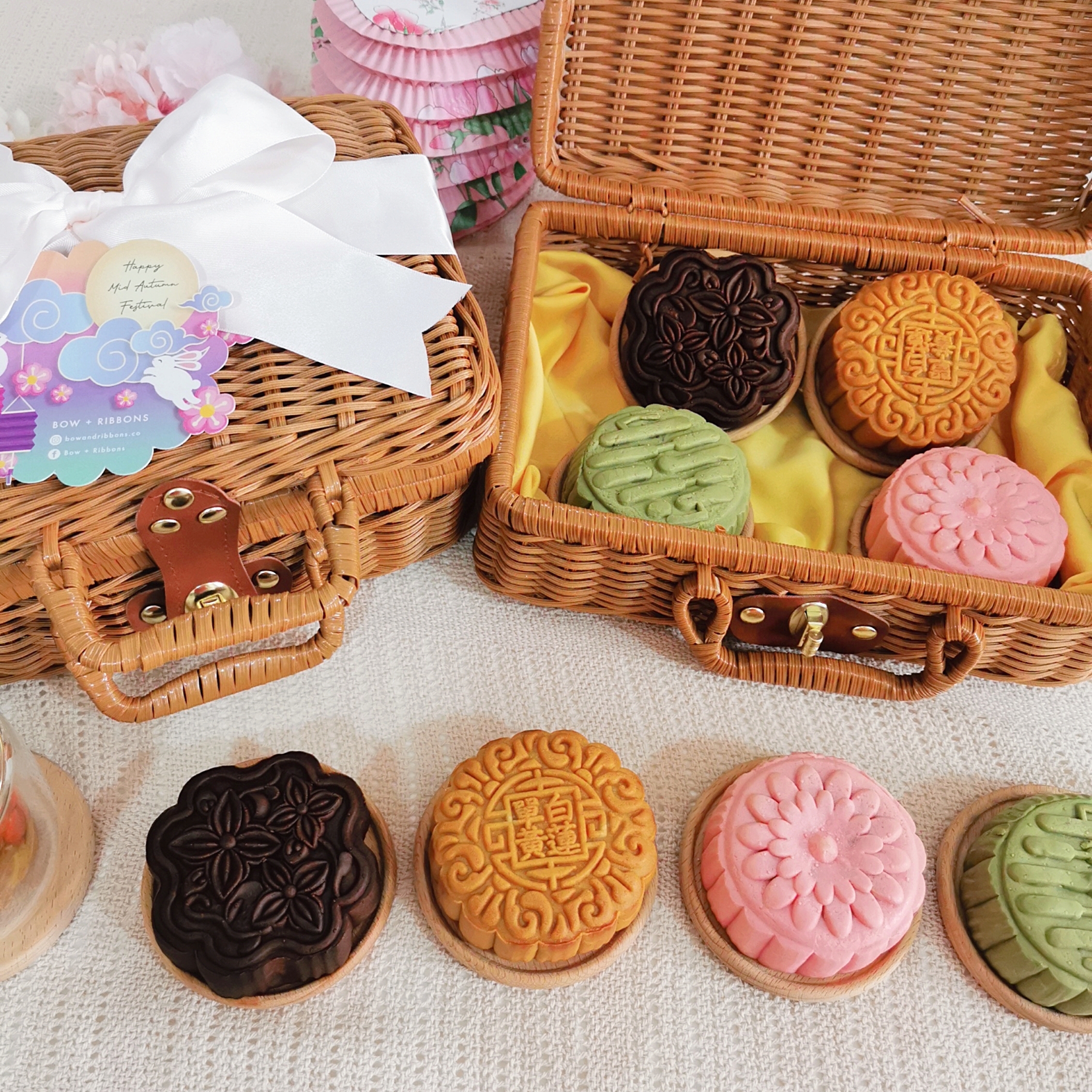 9. Mid Autumn Giftset_Cherish_Traditional Mooncakes.jpg