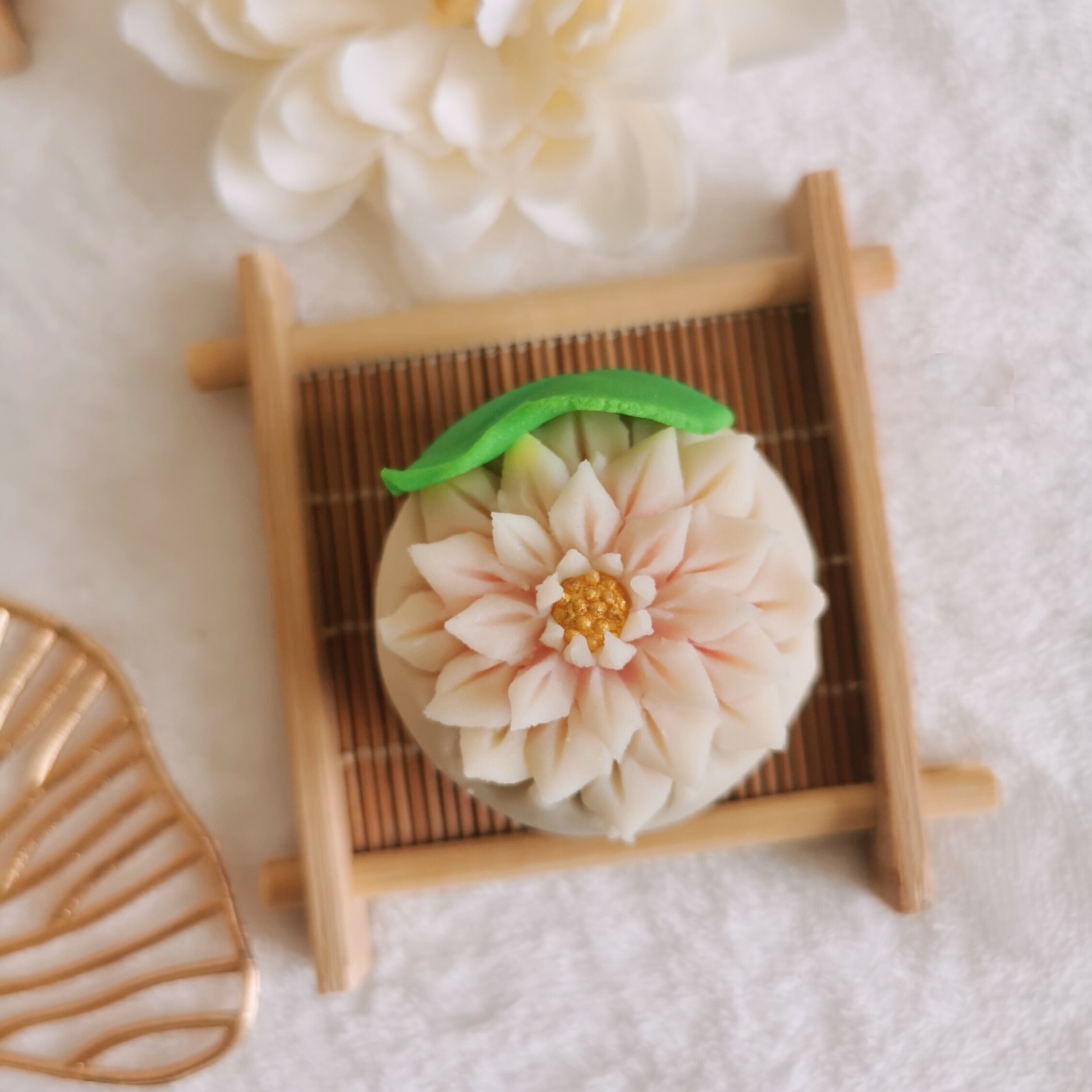 Wagashi_Flower_Hojicha Flavor.jpg