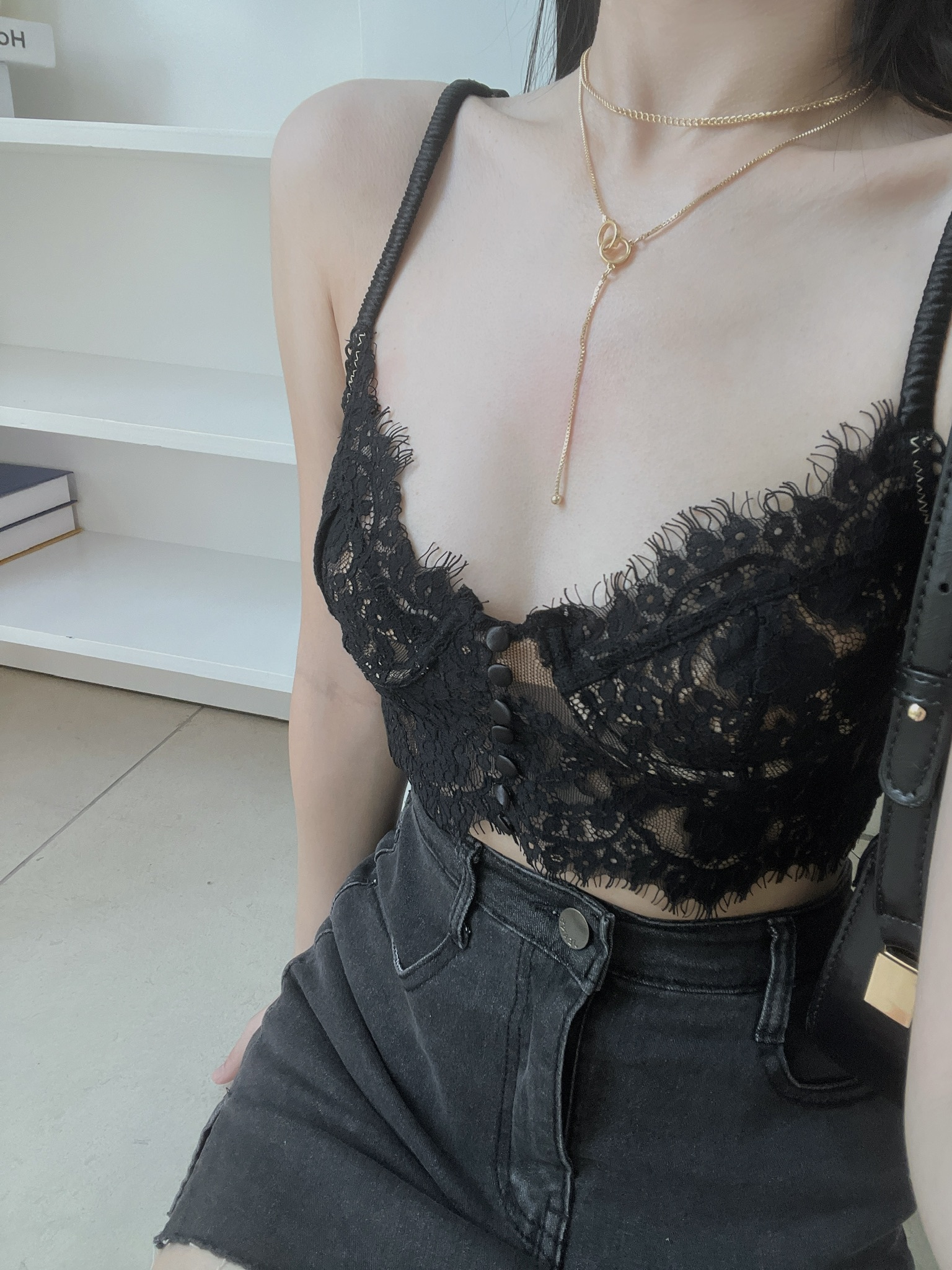 Contrast Lace Crop Top Bra – MIDSUMMER CLOTHING