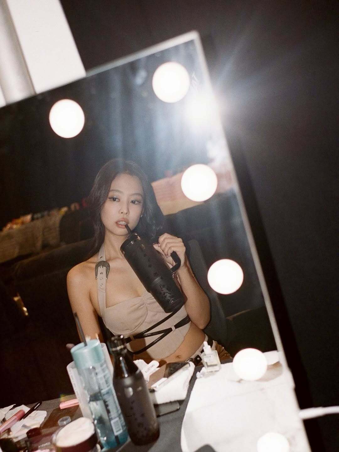 My upcoming collaboration with @stanley_brand🖤 stanley1913.com #Stanley1913xJENNIE (13)