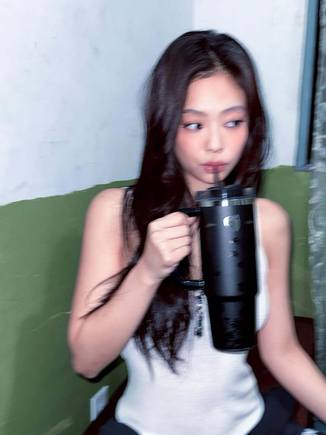 My upcoming collaboration with @stanley_brand🖤 stanley1913.com #Stanley1913xJENNIE (1)