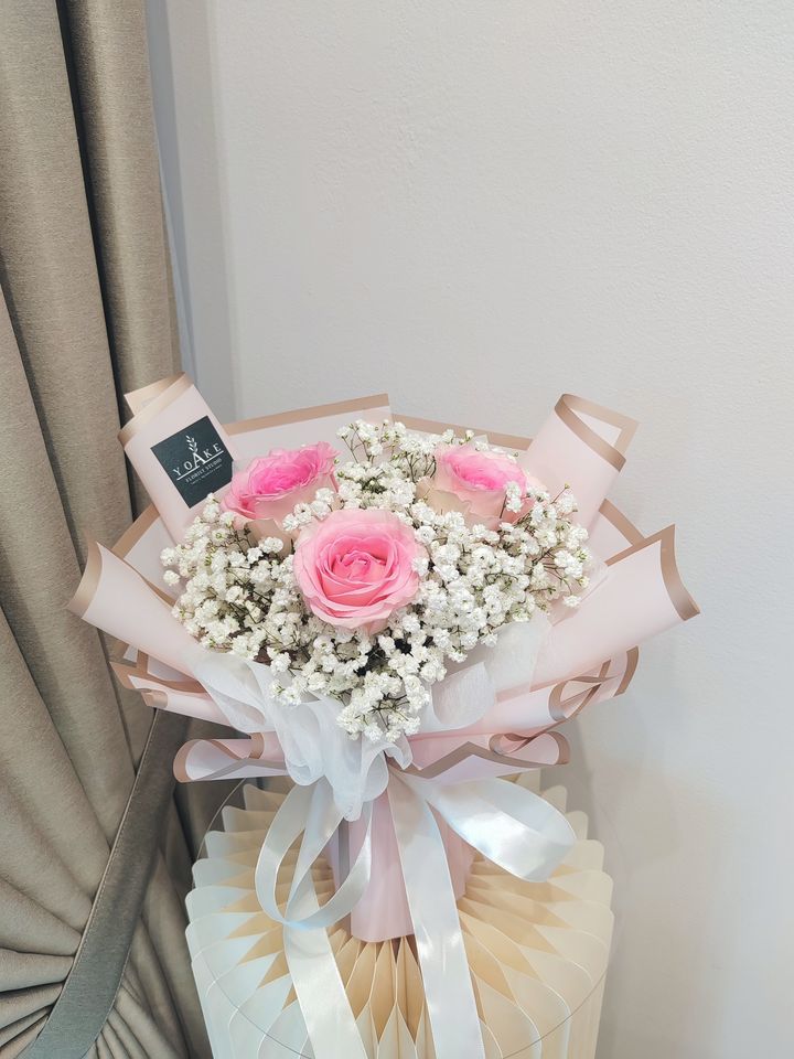 pink rose with baby breath - fresh flower delivery in KL & Selangor - Yoake Florist
