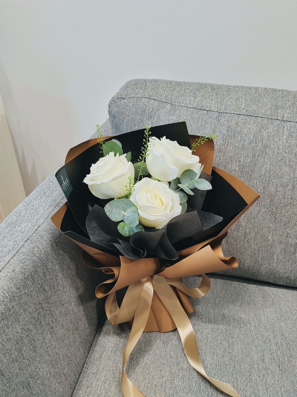 White rose - fresh flower bouquet delivery KL – Yoake Florist