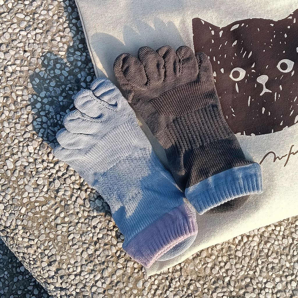 IMG20250309170351(襪子顏色很髒)