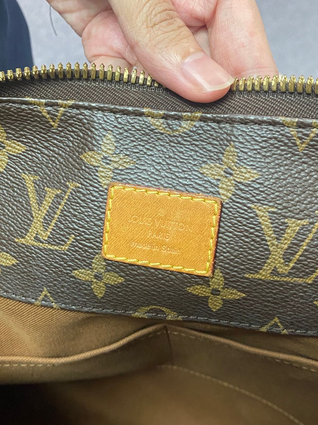 AUTHENTHIC LOUIS VUITTON SULLY MM, Luxury, Bags & Wallets on Carousell