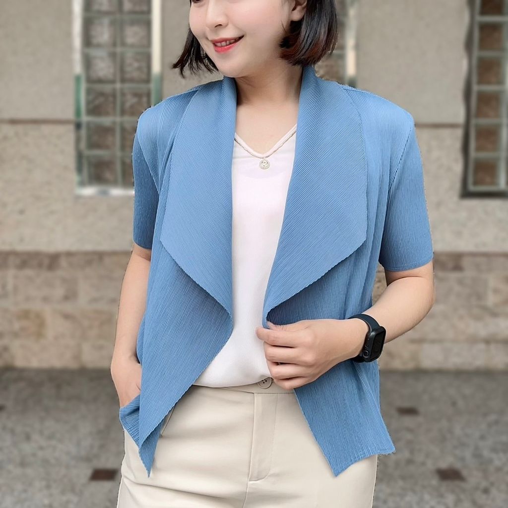 K&J 閃亮服飾 - 復古藍大翻領壓褶短袖外套