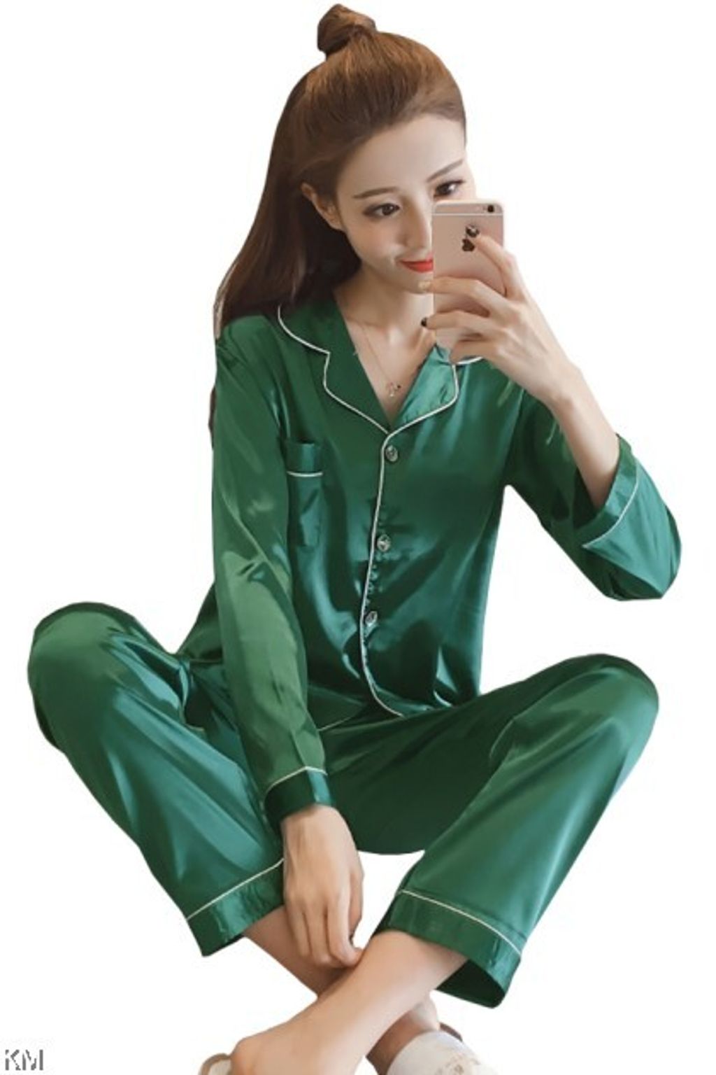GREEN