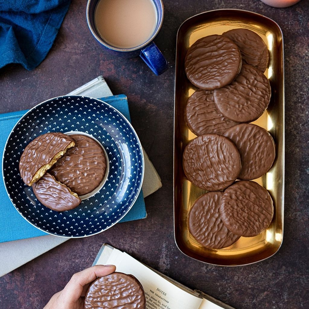 mcvities-mcvities-dark-chocolate-digestives-266g