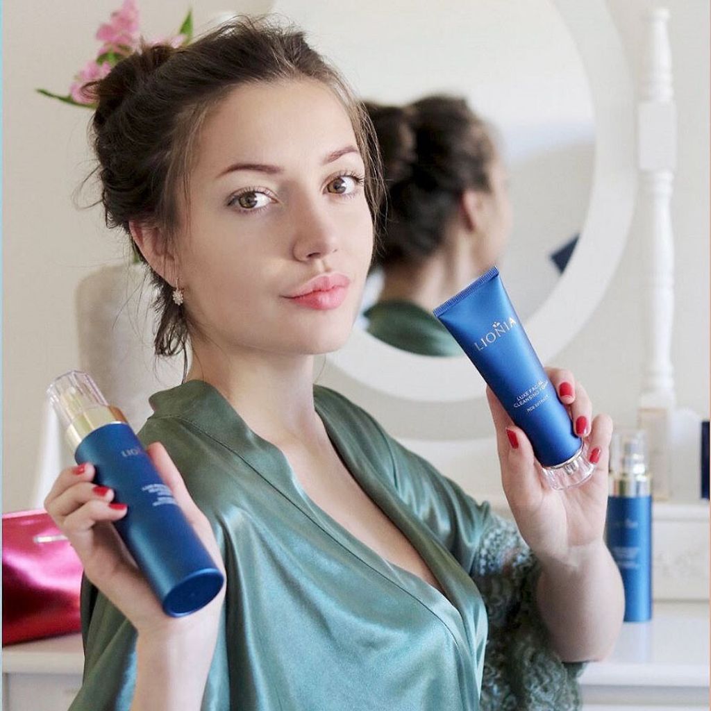 lionia-luxe-facial-cleansing-foam-100ml-4