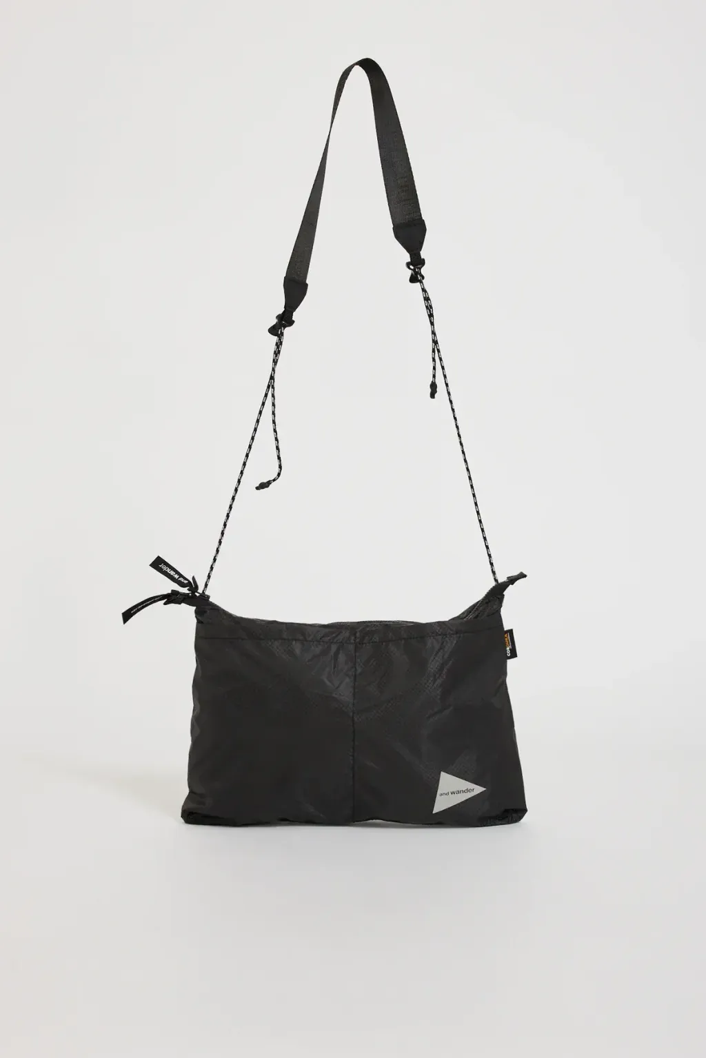 AND_WANDER_SIL_SACCOCHE_CHARCOAL1
