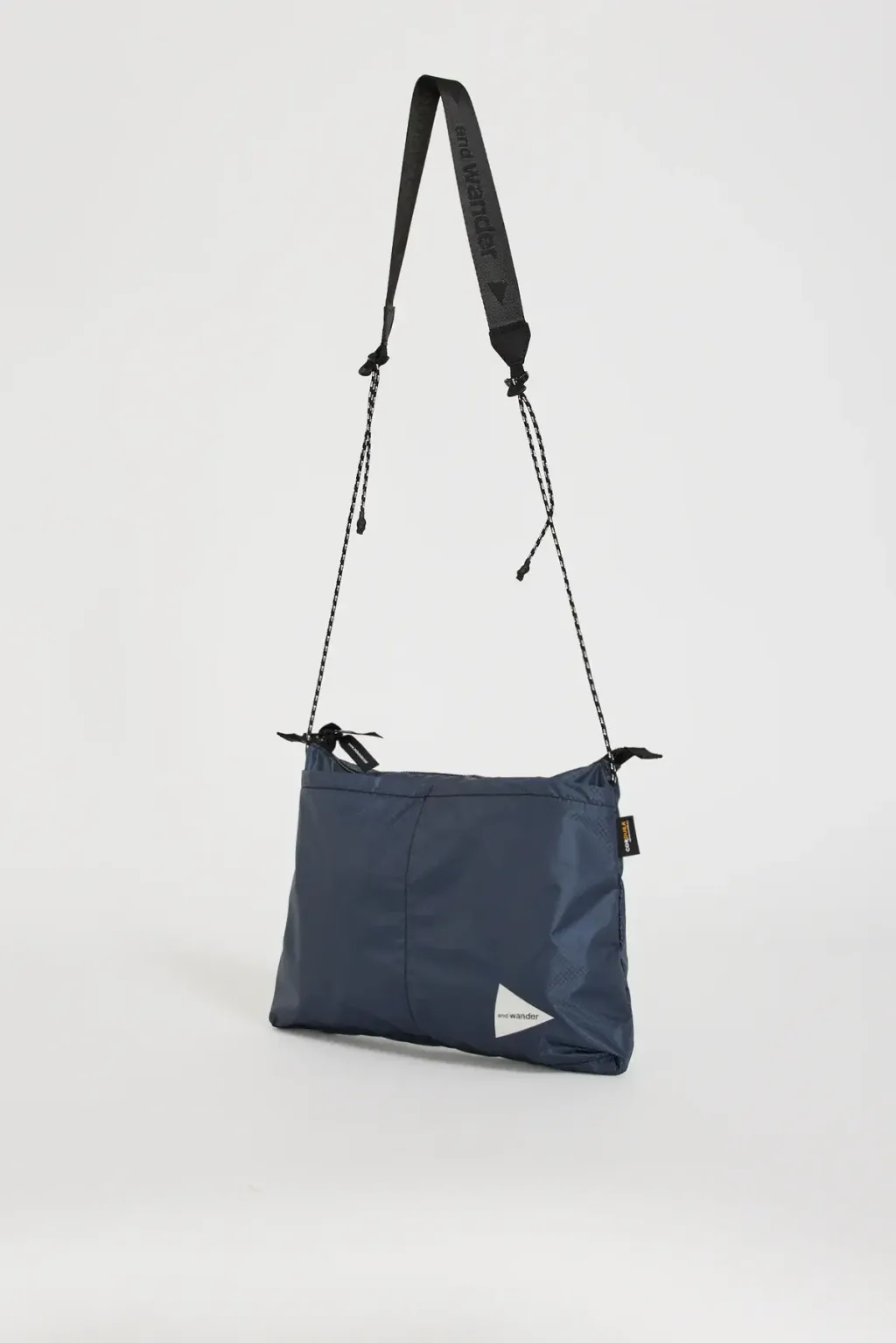 AND_WANDER_SIL_SACCOCHE_BLUE1