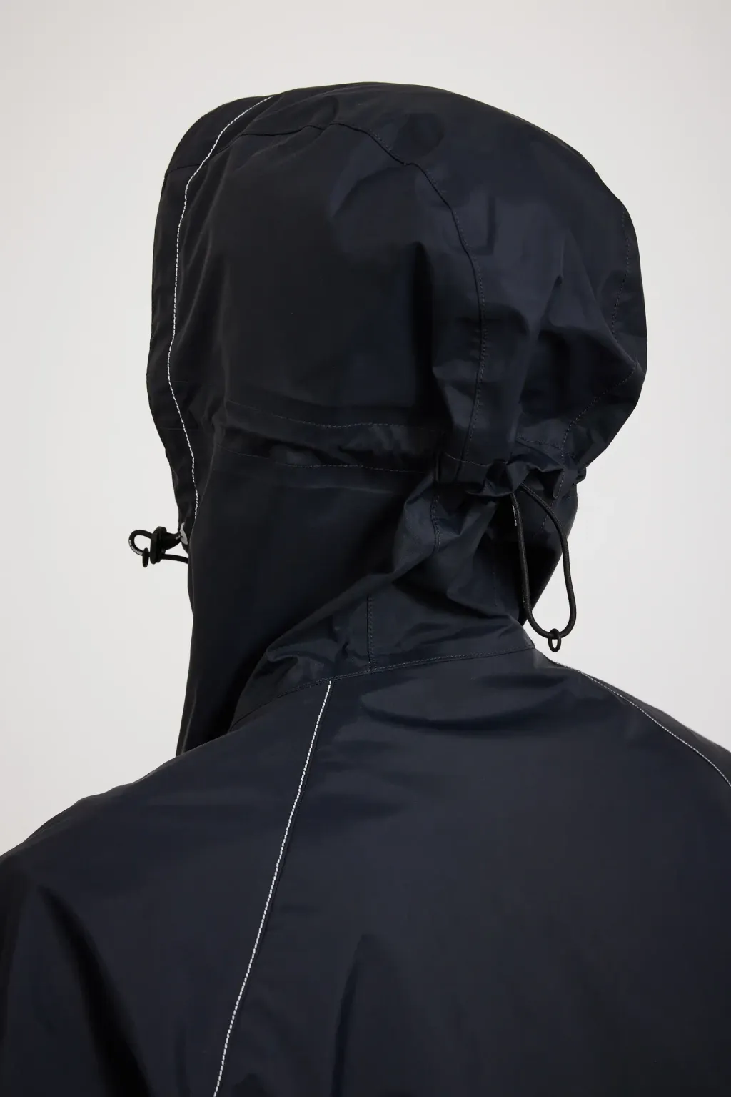 AND_WANDER_LOOSE_FITTING_RAIN_JACKET_NAVY_LARGE11