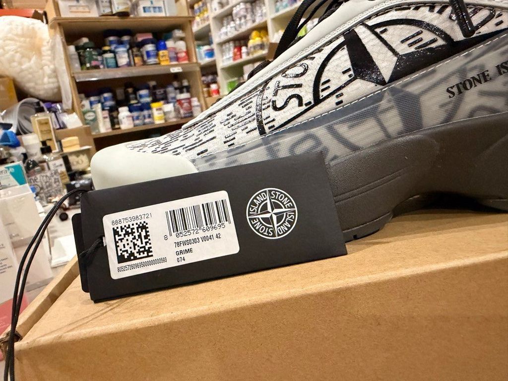 stone_island_mens_grime_sneake_1765023052_01e7d7b6_progressive