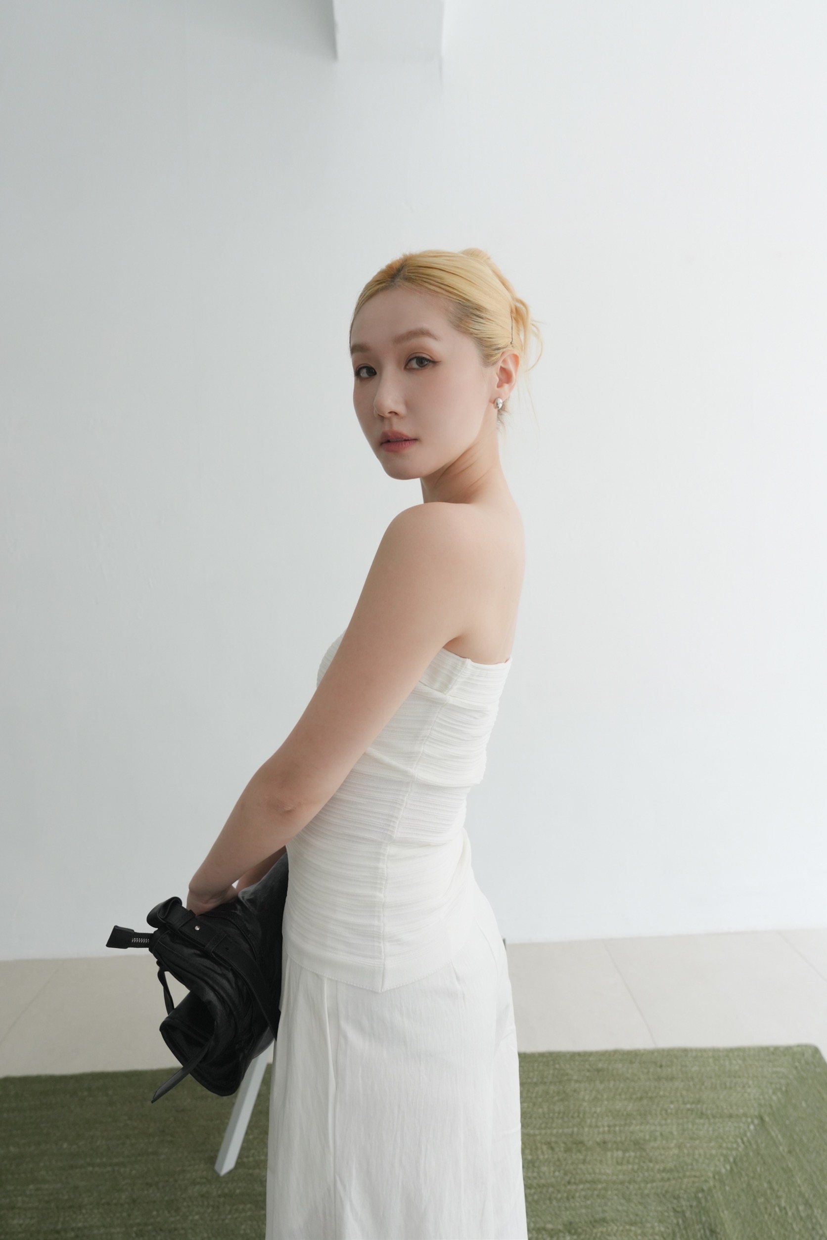 re.white | August