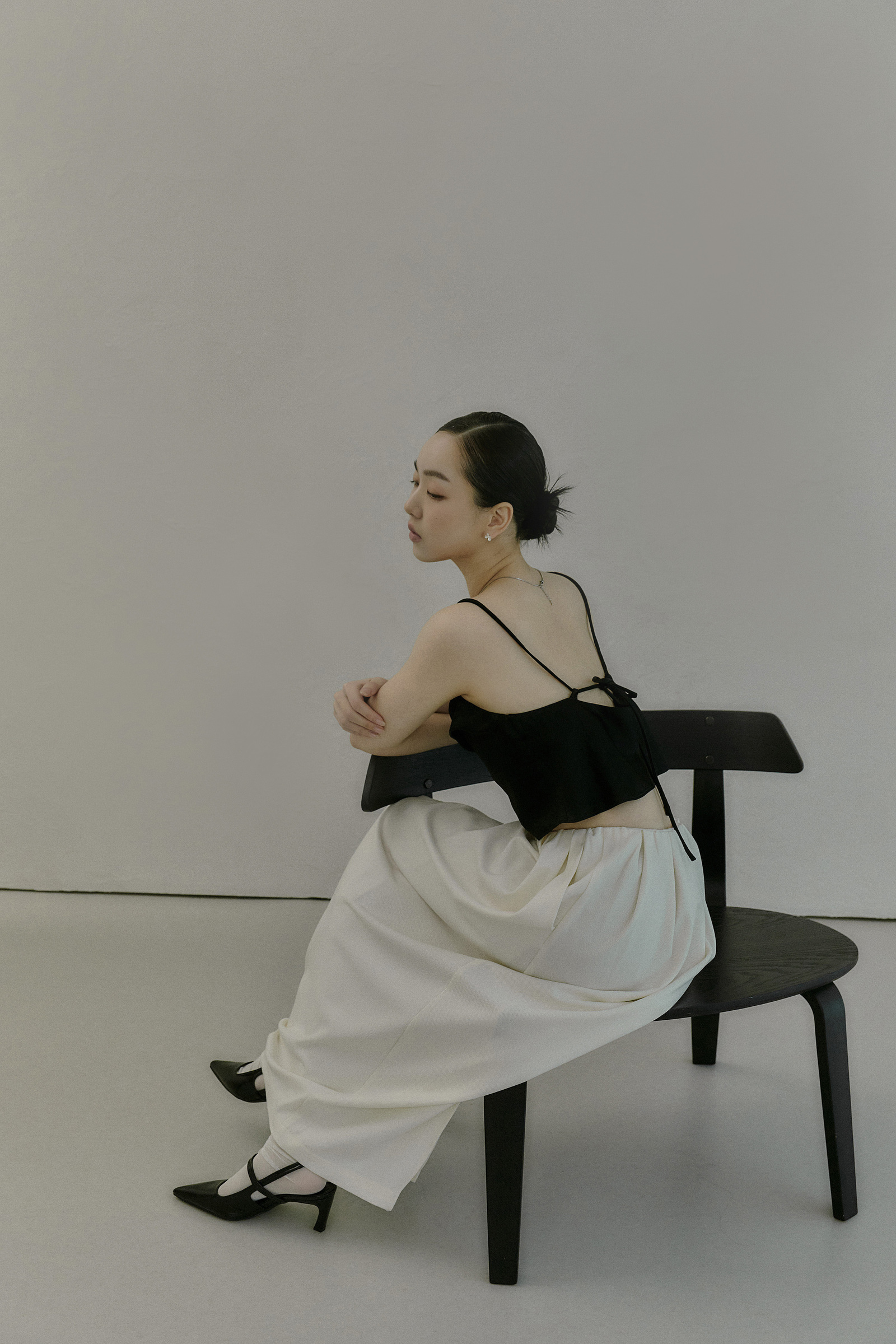 250308re white41693_1