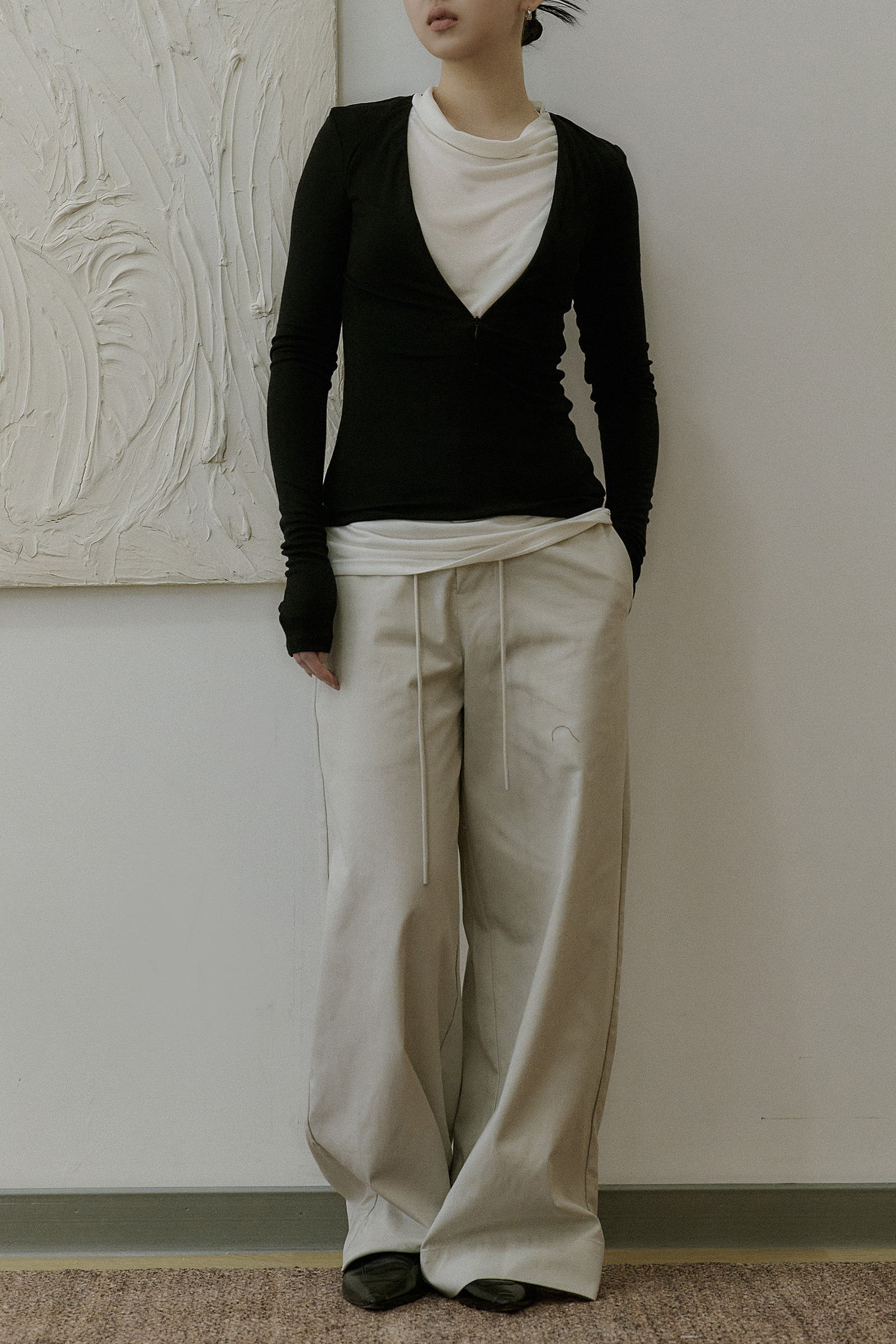 250308re white42975
