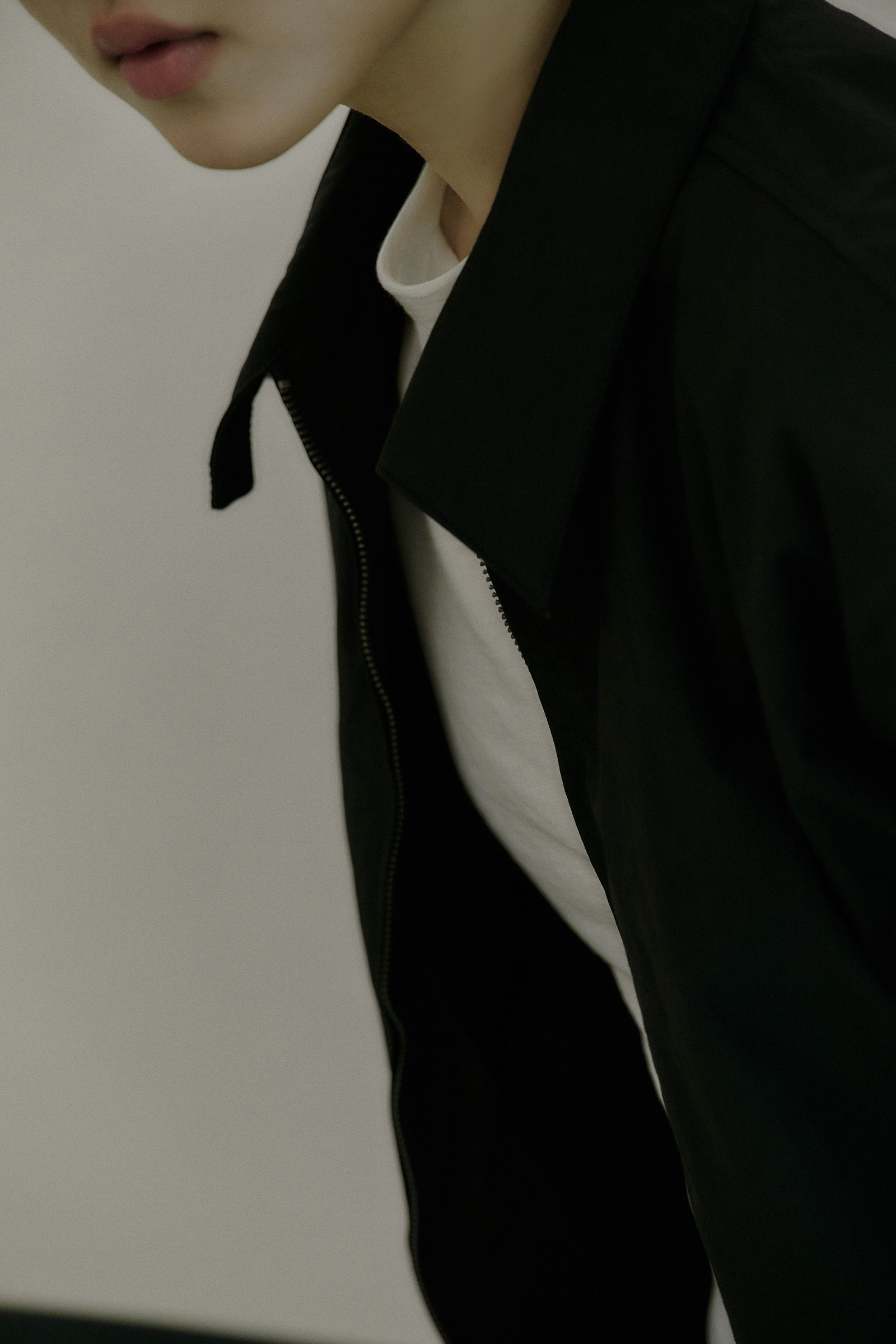 250308re white41899_1