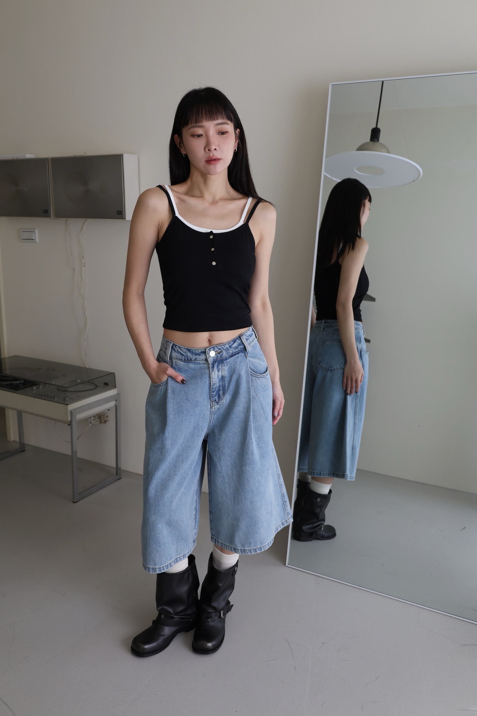 Facetune_16-03-2026-22-43-48