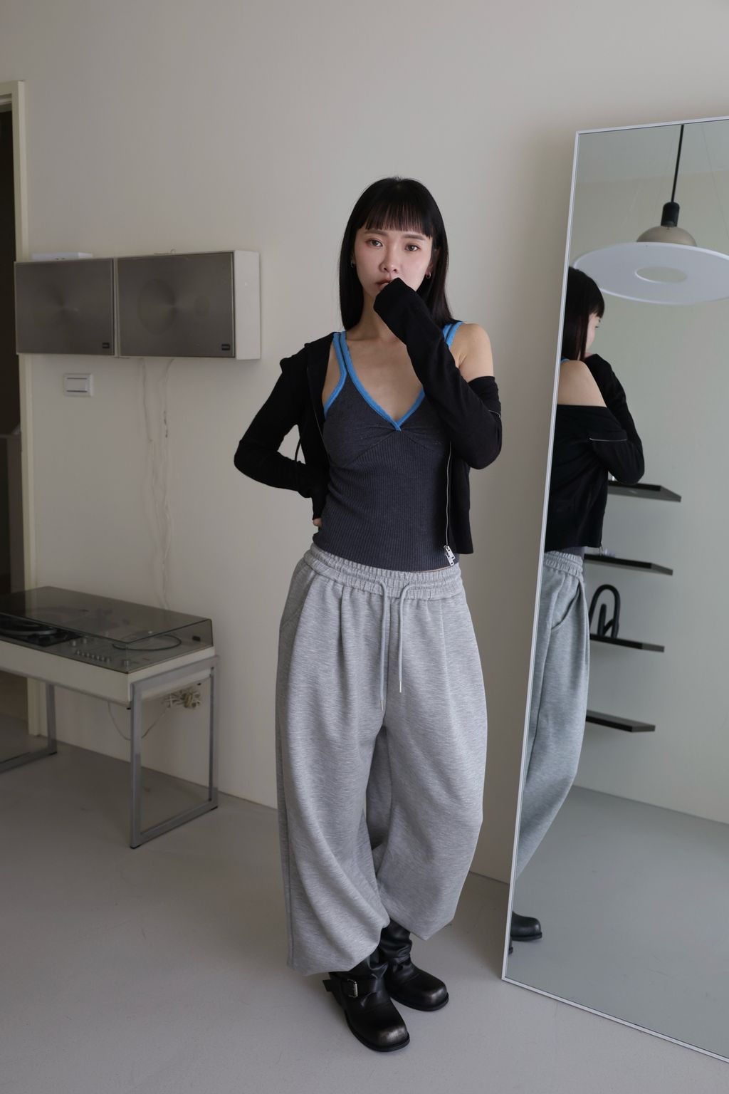 Facetune_16-03-2026-21-19-45