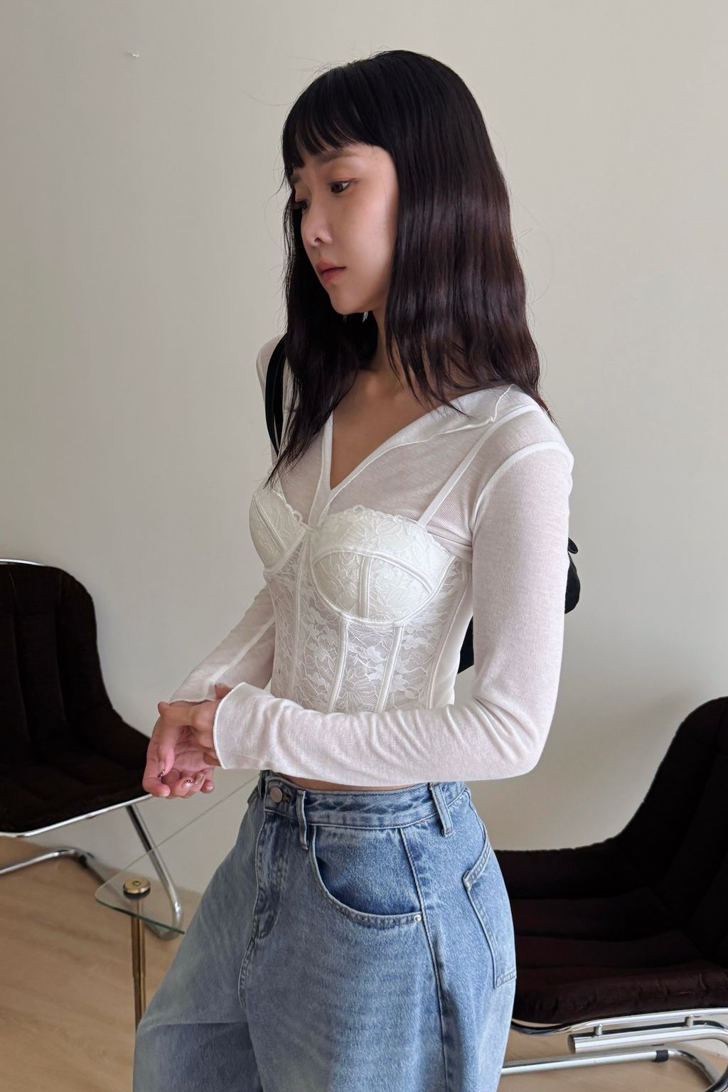 Facetune_12-04-2026-23-21-30