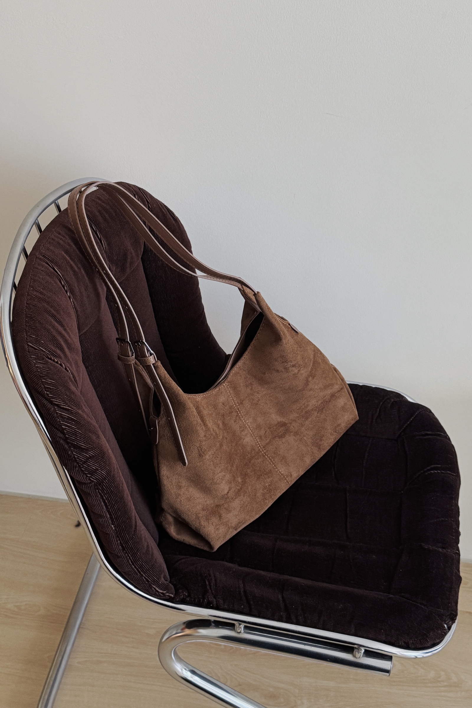 4A6A7782-4DFE-4350-B567-30F31283CBF7