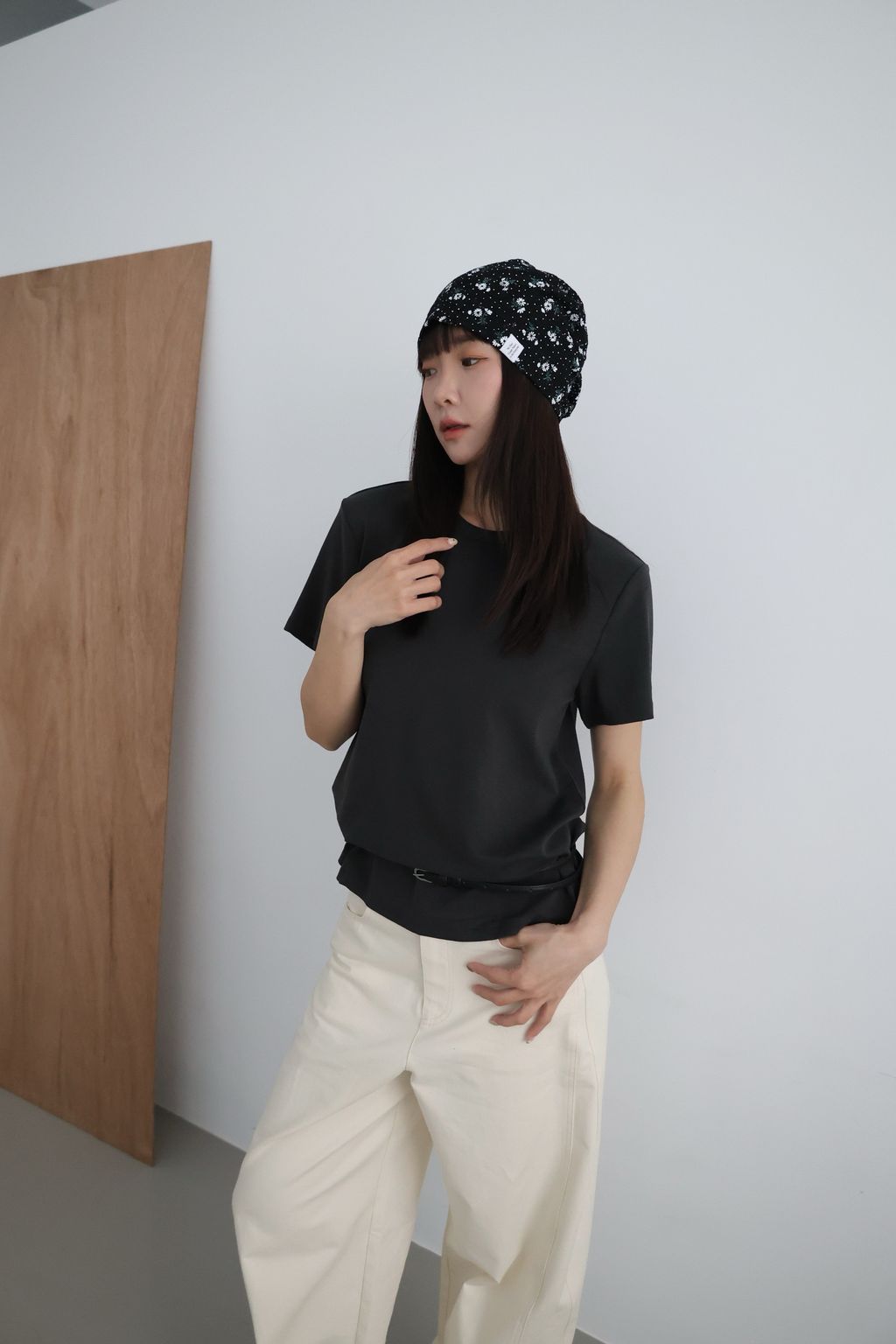 Facetune_26-04-2026-22-35-30