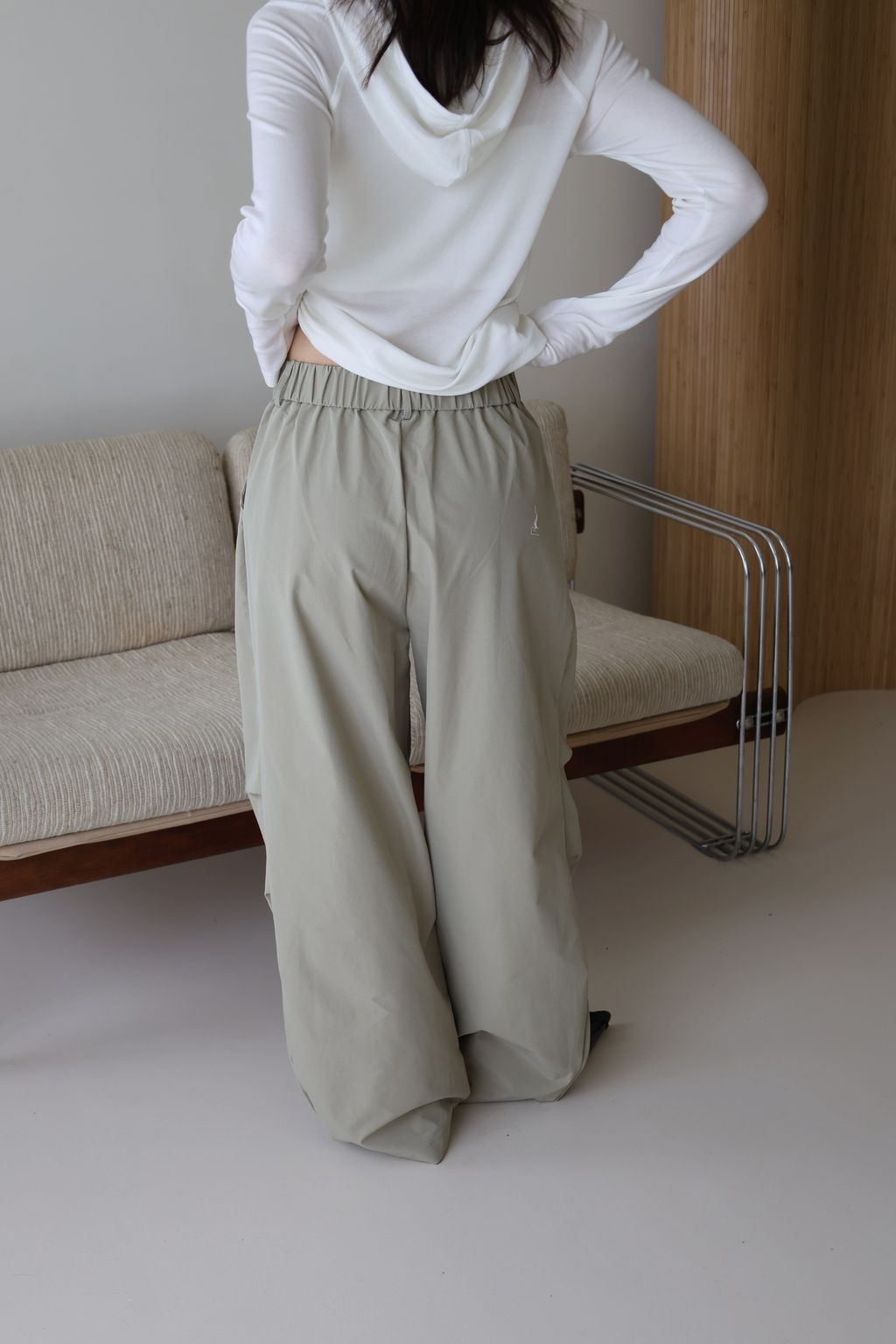 FDD5889C-23C6-4E99-99BD-6C1024306159