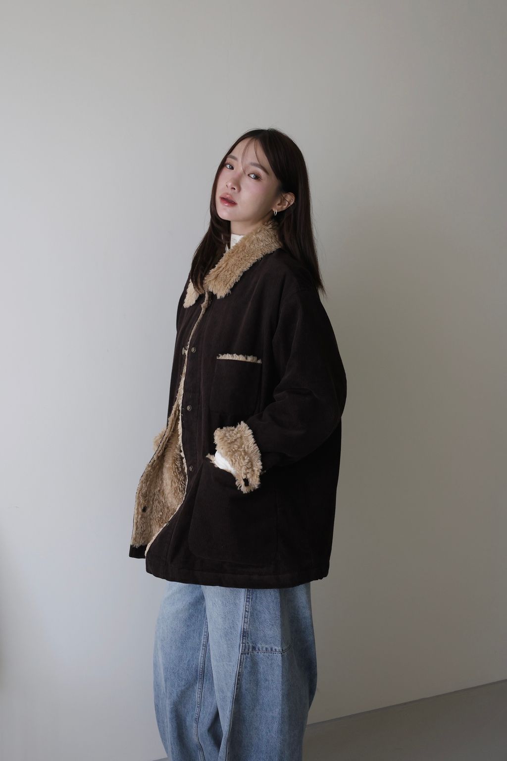 C79A5FF3-CC27-4F69-B42C-AAEA09E3004E