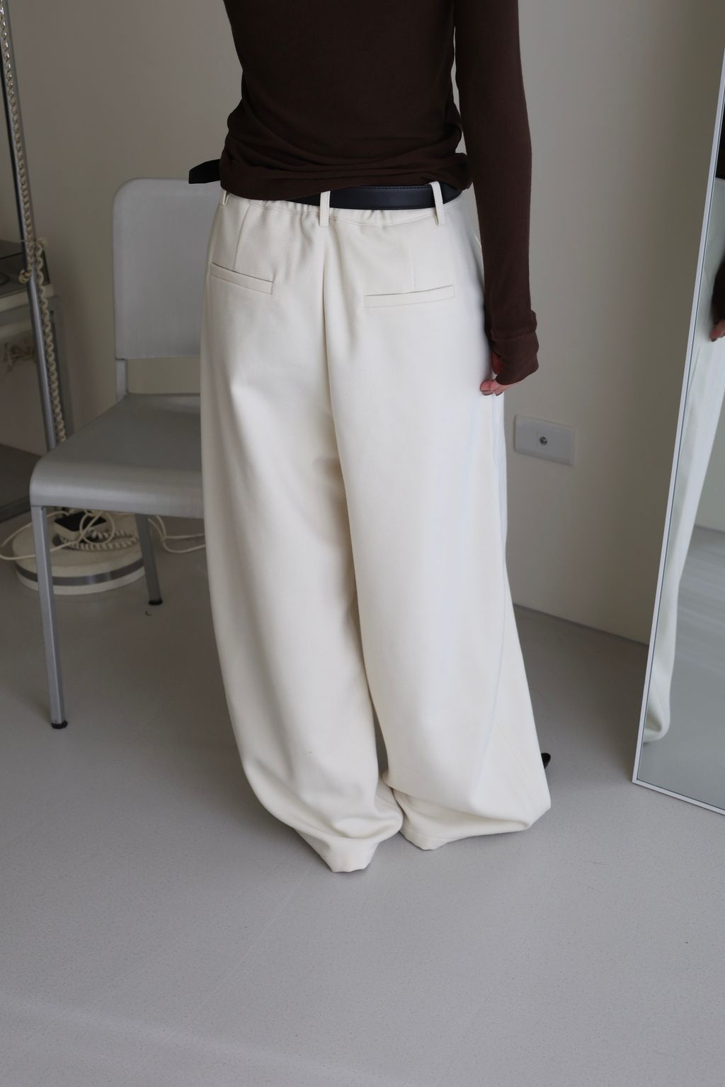 E36F27D4-2428-4B0A-AD81-AA6CC885B711