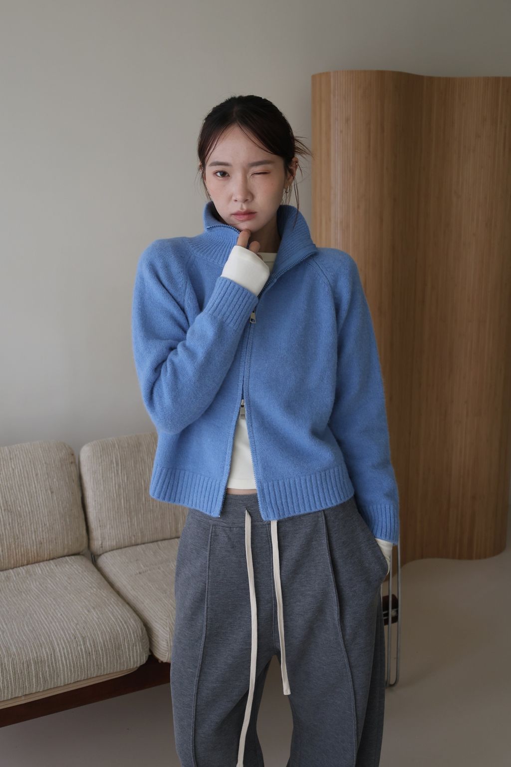 C89726C2-1B64-4B90-AC61-1139DED1C57E