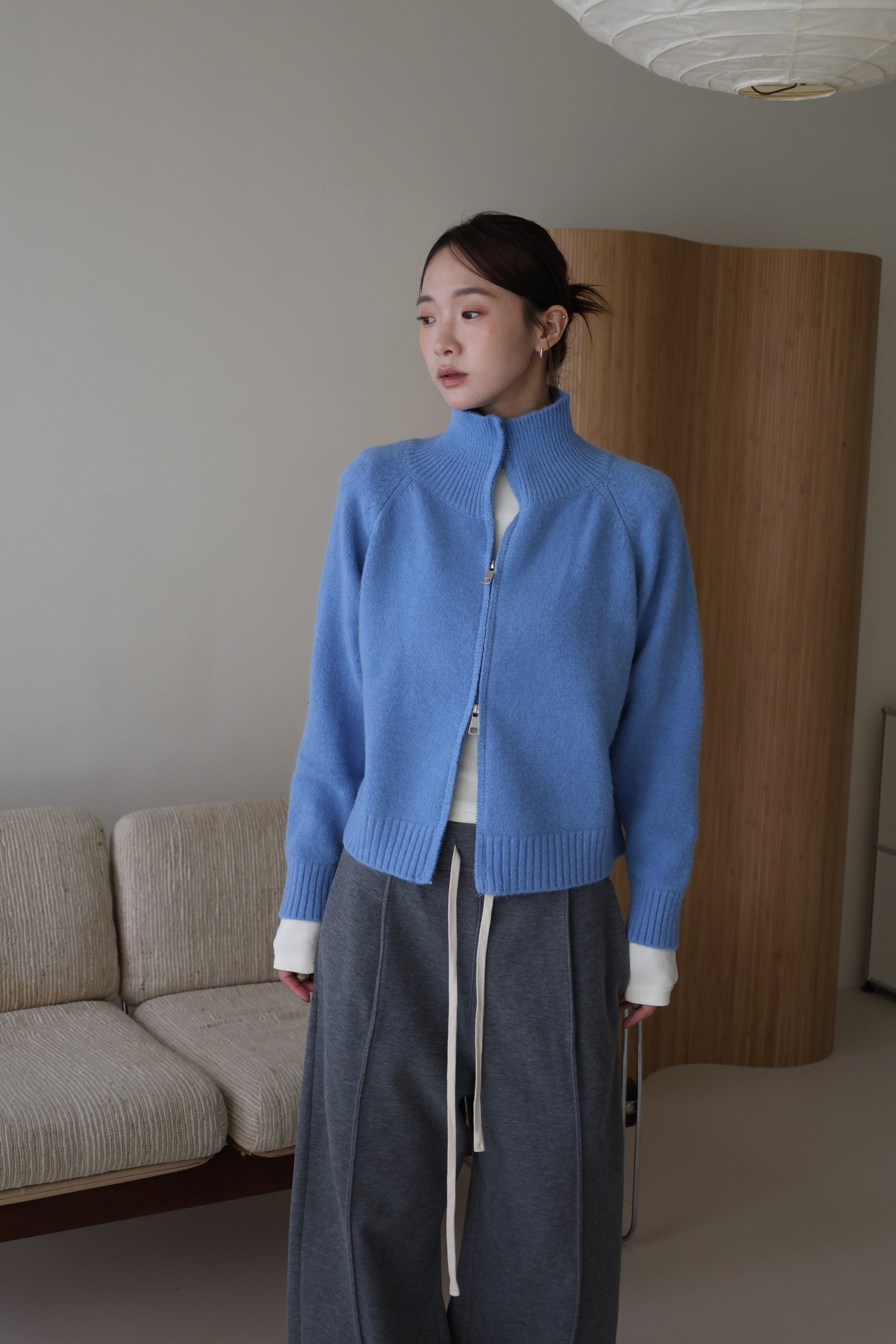 19A5F0F0-094B-4D78-94E7-BEE9F93057E5