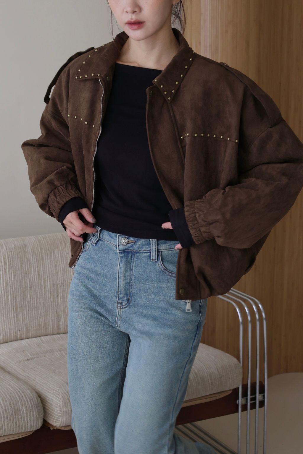 9569F7FB-3BB9-4B8B-8A79-6F8FF5196BB9