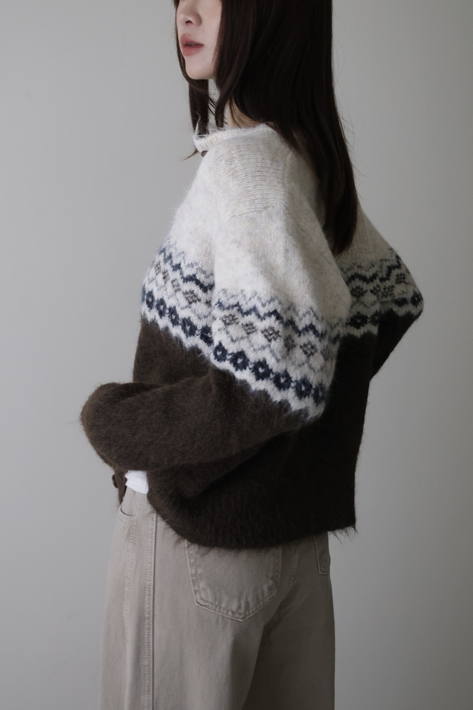 44A3B844-C77A-4CFB-8682-0513C660DA3D