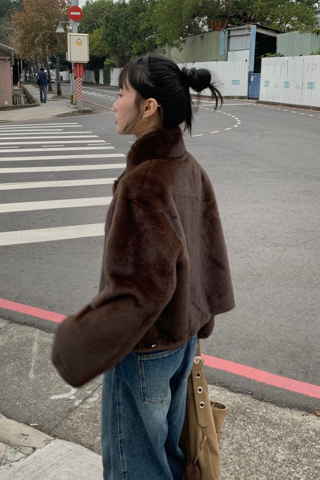 96B886D3-3805-4E85-BE9D-2E8ACC674DE8