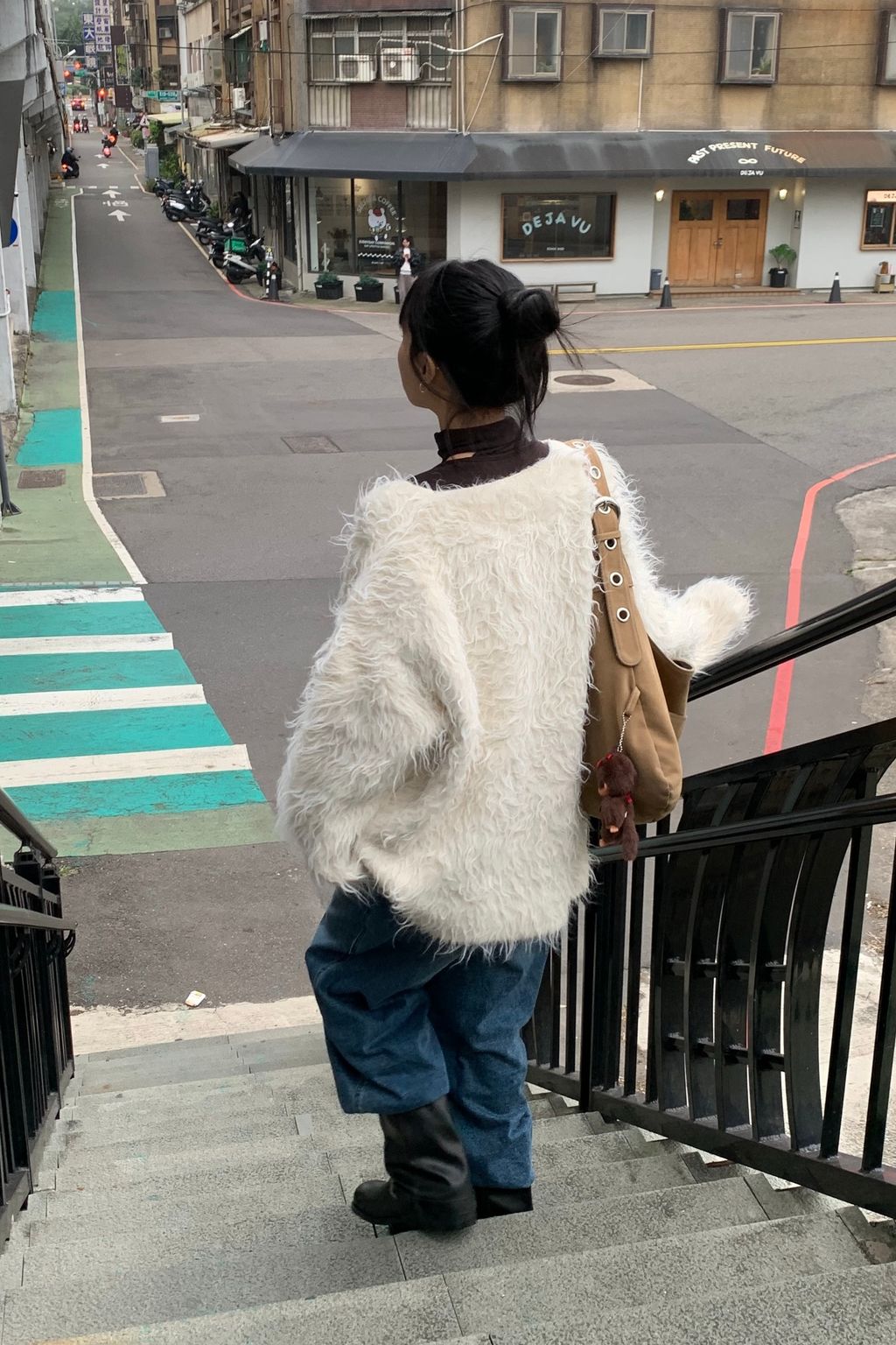 585DB6BB-923B-40EB-96AA-AD843DB7518E