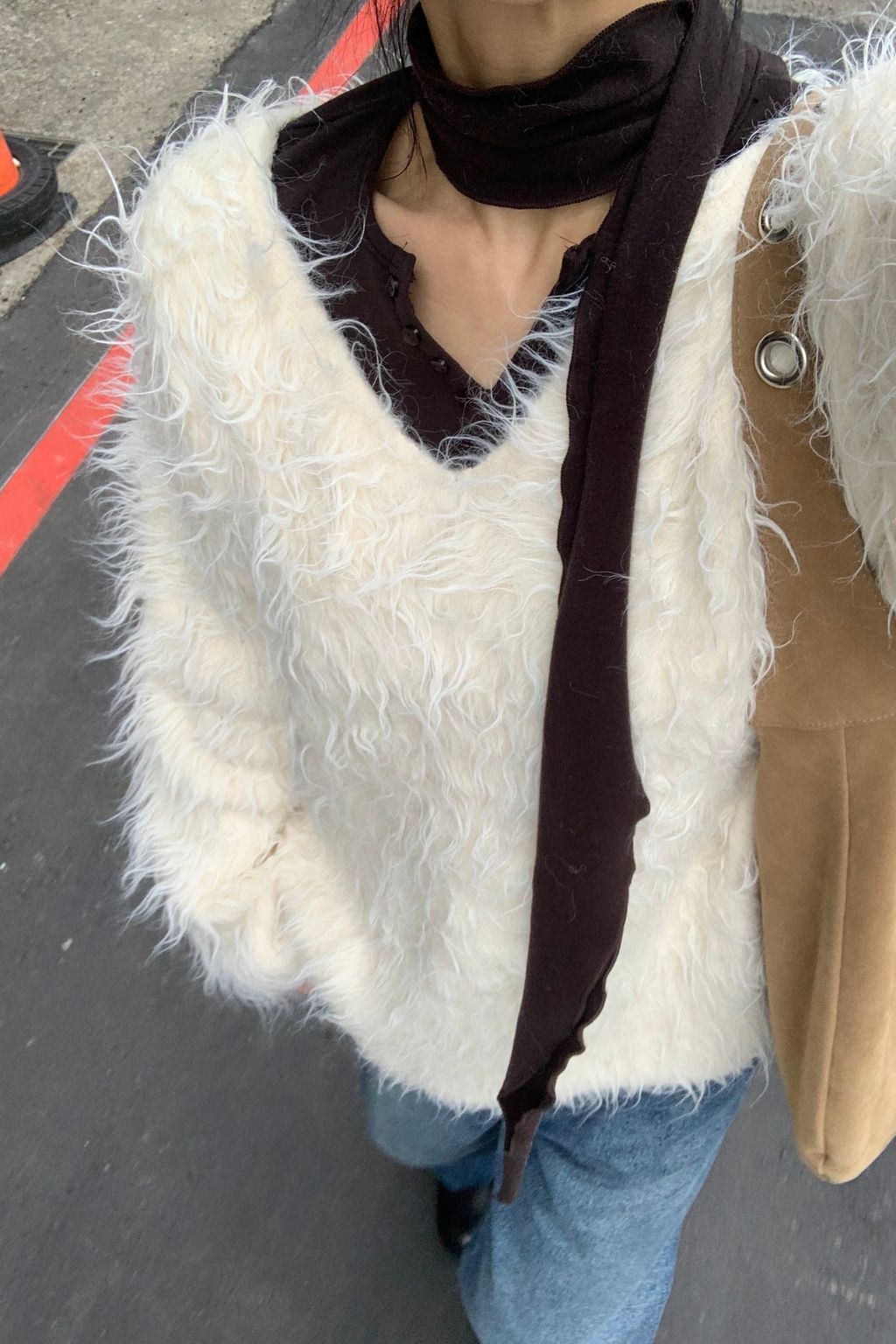 1342C3C6-49B7-4BB2-B594-F421DB54CFA0