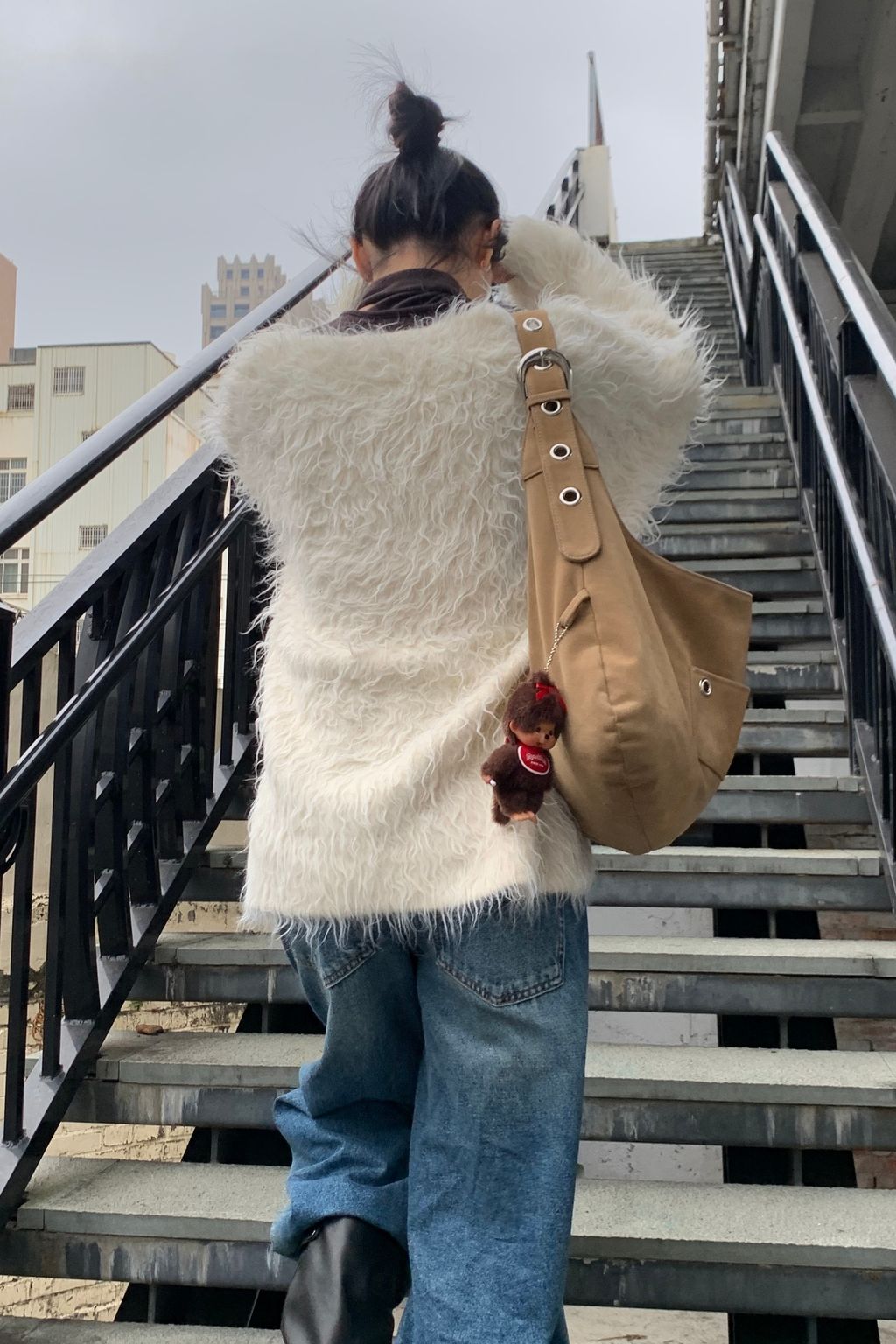 6C6B6EC8-3988-414B-A88D-FF8B60063DFF