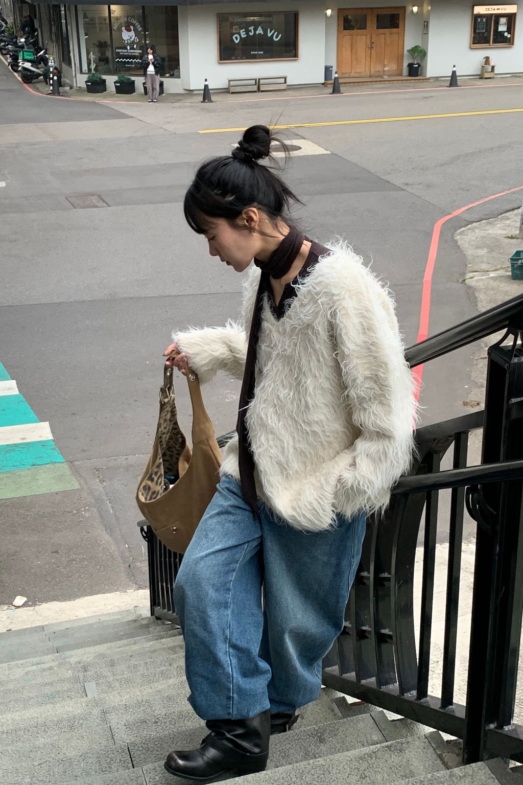 4A2F46E7-A913-4BD3-BA98-A2481E11DE99