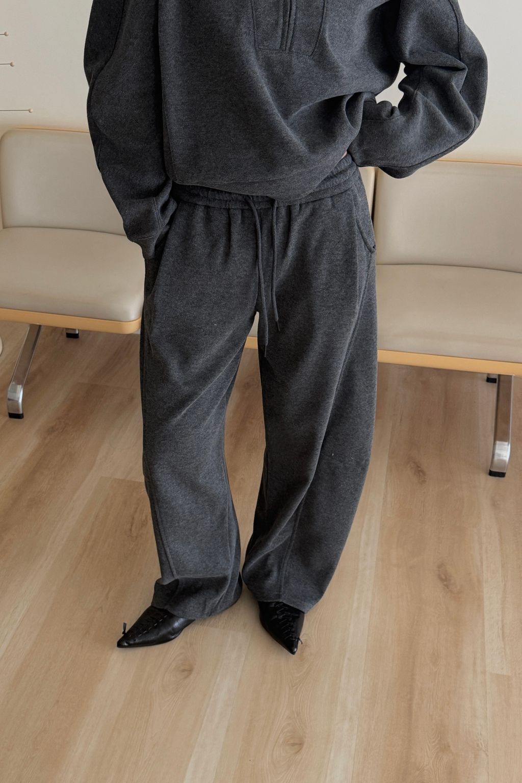 2B87E854-CA7E-469F-BEEB-A99A2A33FCB9