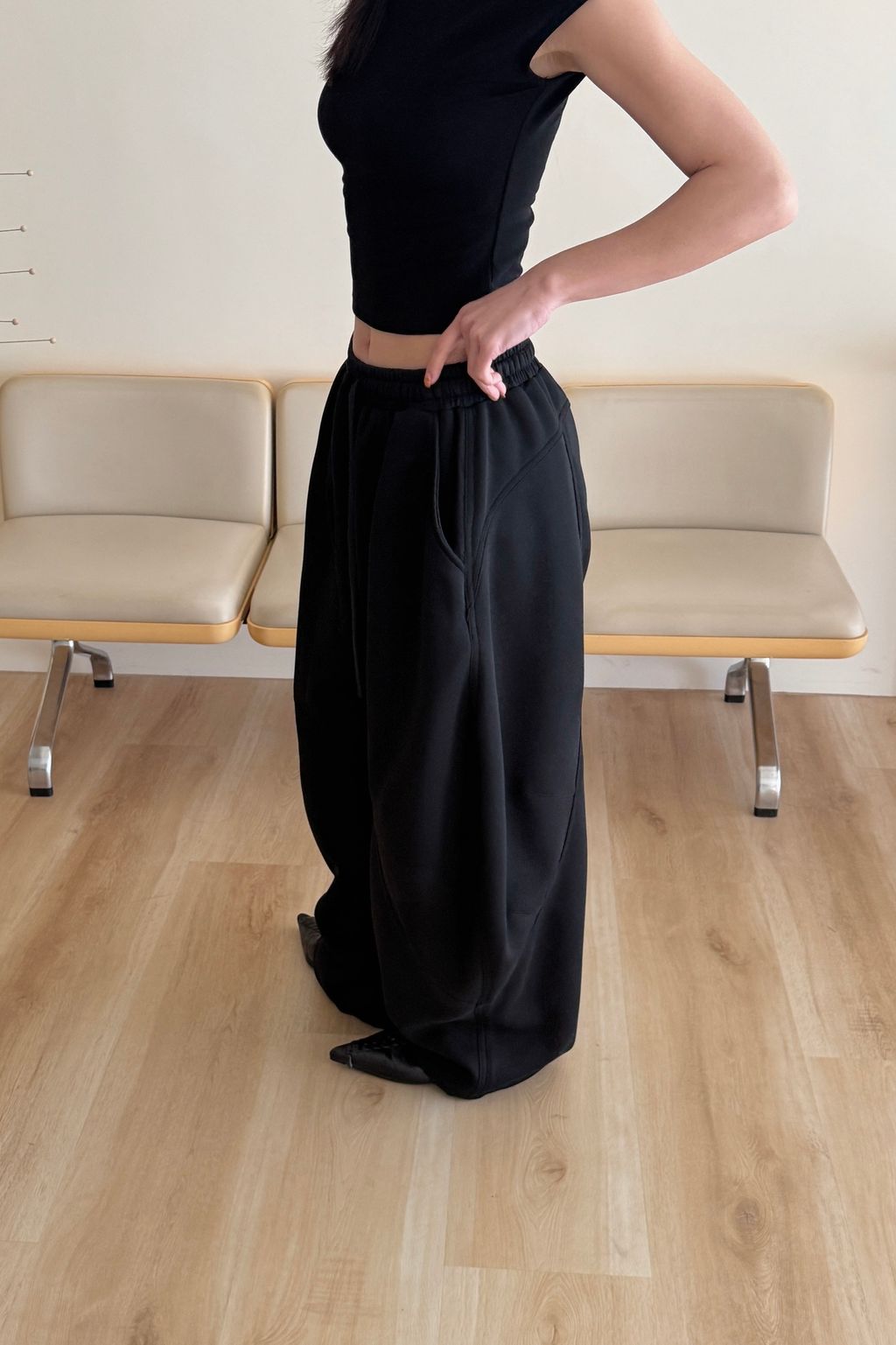 3DE86BDC-C642-4924-B9FB-2219F36CD4C8