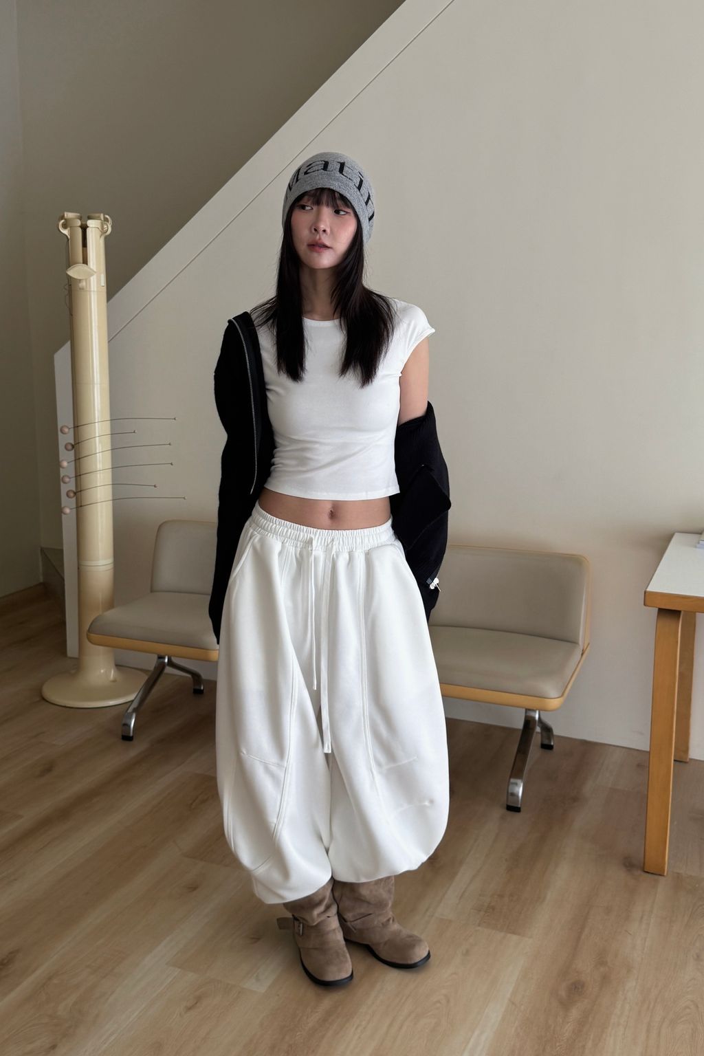 F8B6F571-48CB-401B-828C-6890120EB9F5 2