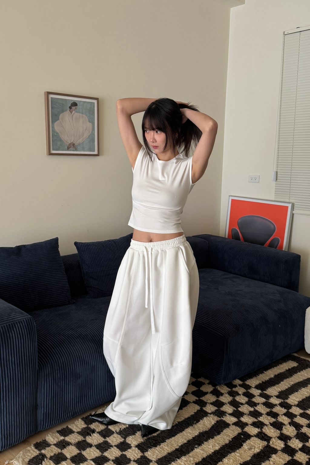 0C348E0C-B8CF-4544-B5D2-5C49F3C5F1A3 2