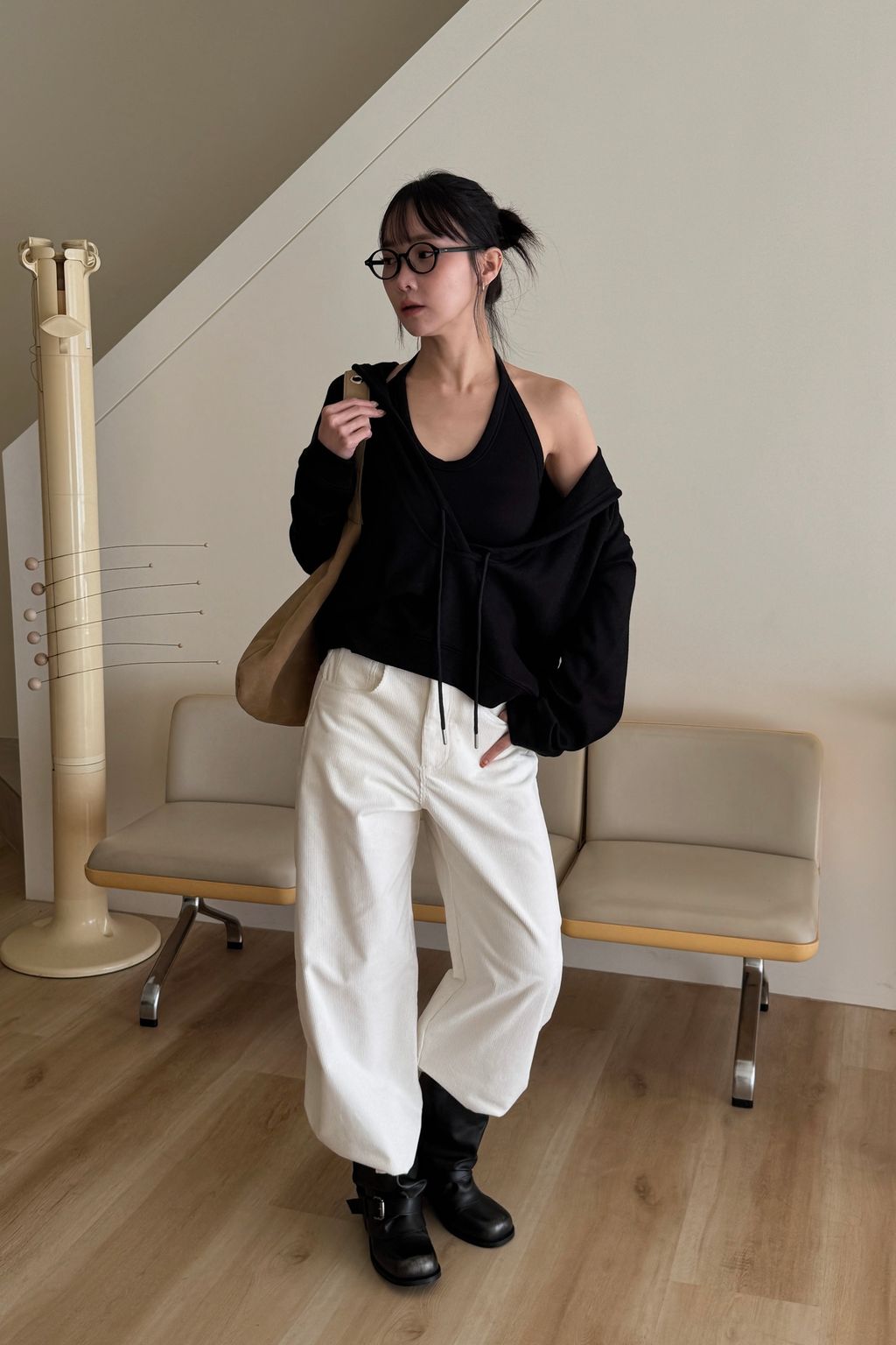 9B3BDA6B-F2A2-4E67-B8B3-EFC1FB1BE31A