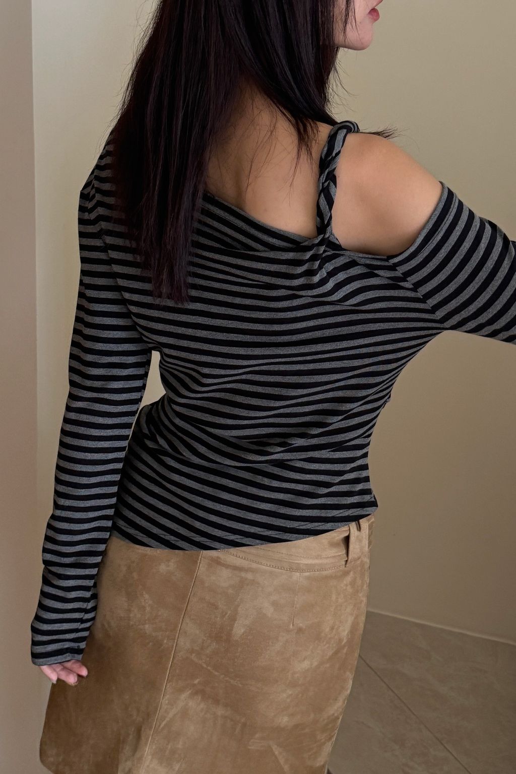 2B8AC7F3-9D3C-4F6D-8BB0-2579FF52D78D