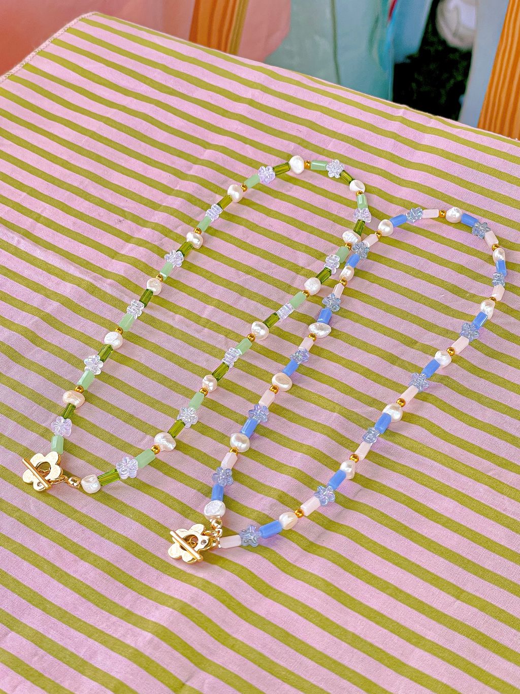 Flower Clasp Necklace
