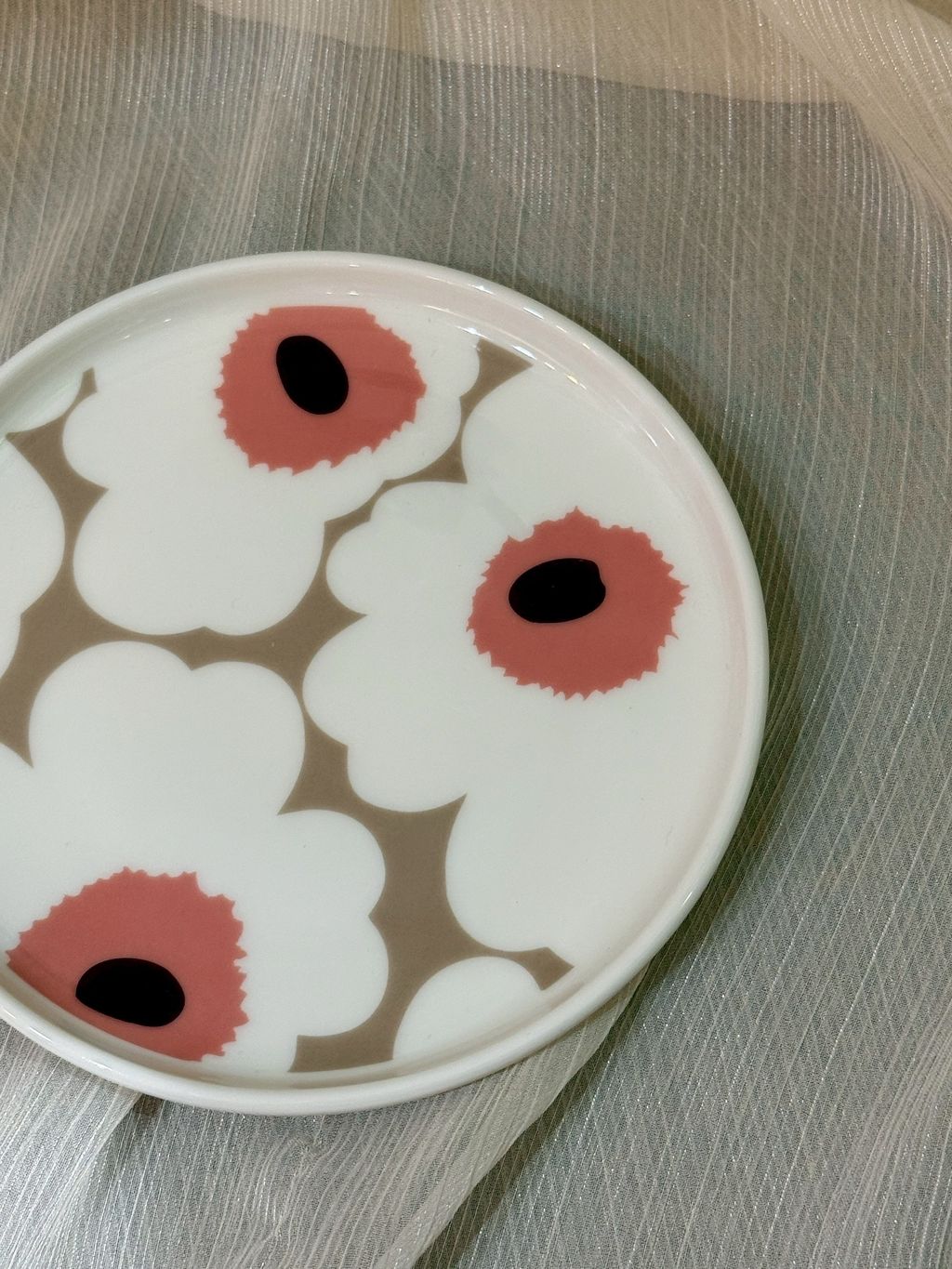 B6428653-7A42-4D06-900D-3DAF6A154A04