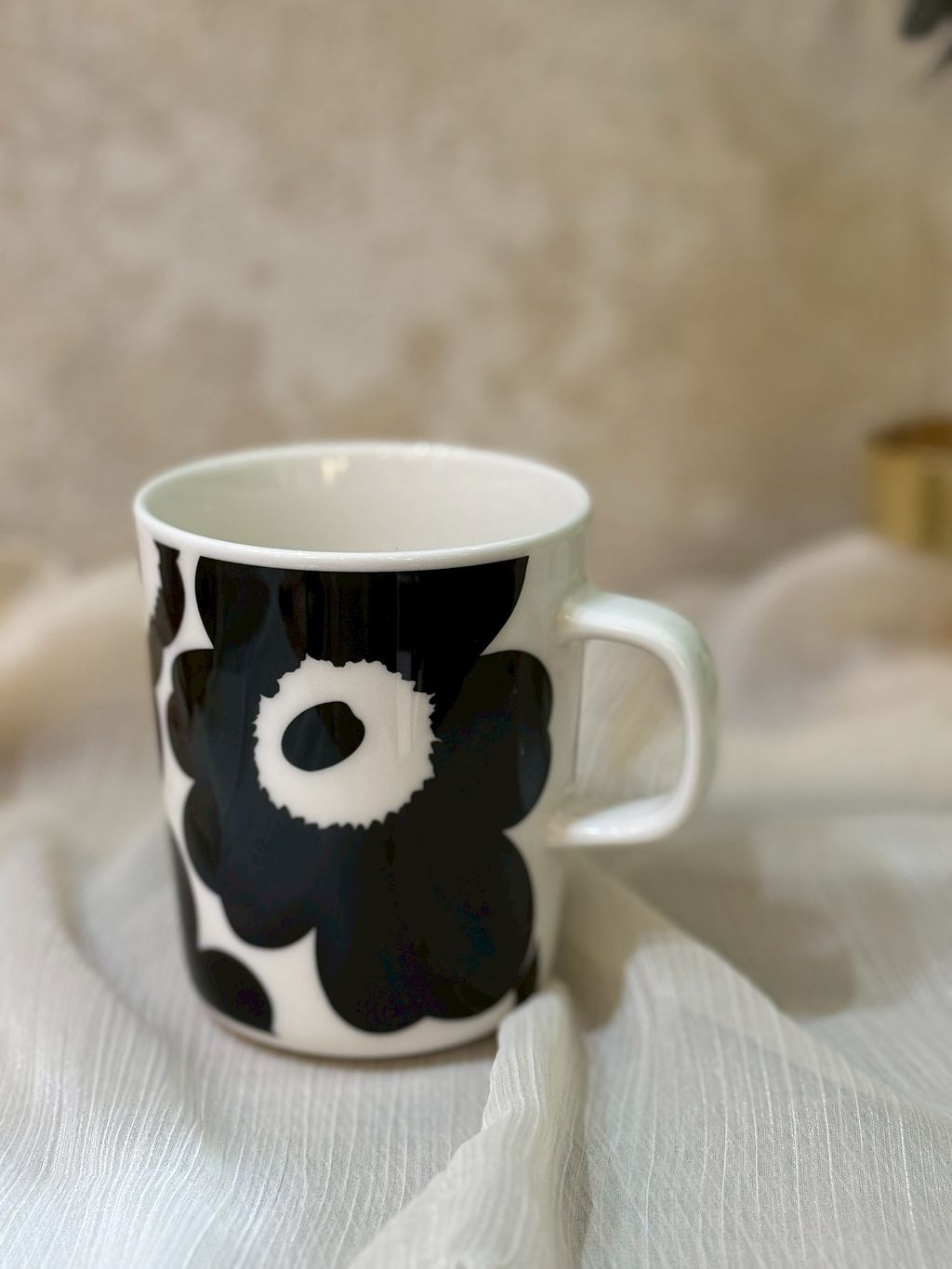 95B200F6-7F12-4CF2-9C3E-6C5237B16F2A