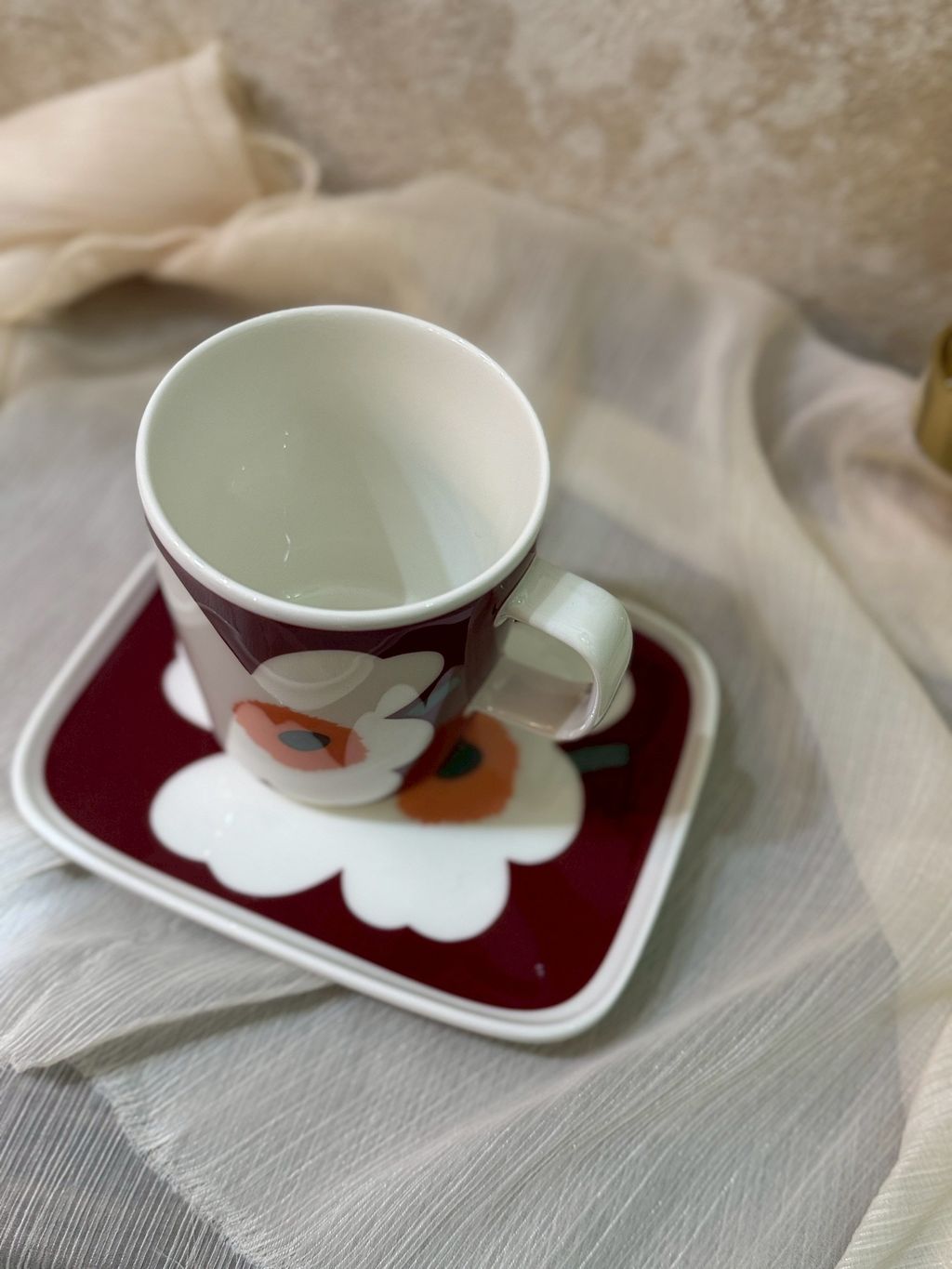 E5484651-31DA-423B-9F23-F2E13A3C7149